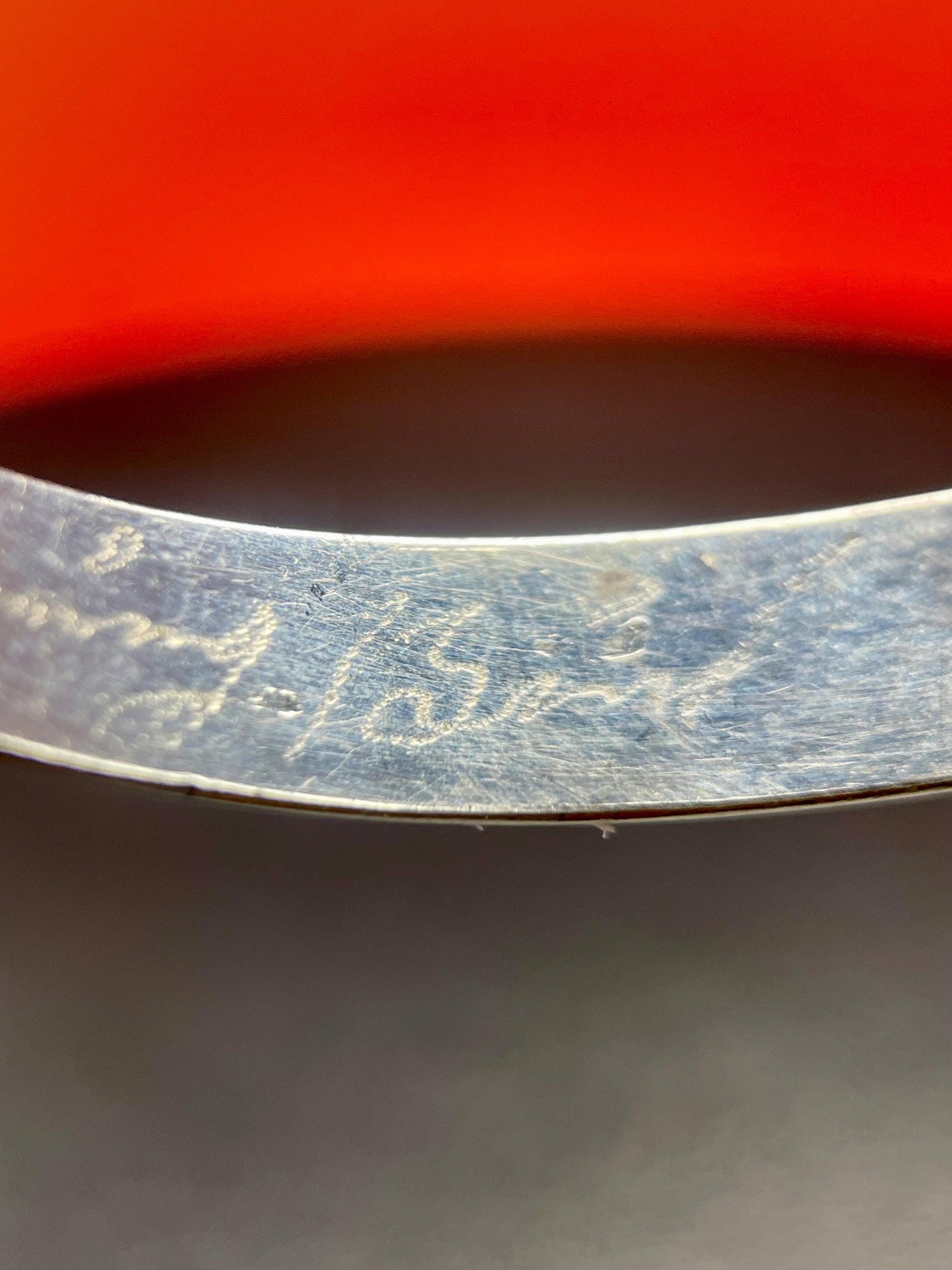 Stunning 2 1/2 inch wide indigenous first nations northwest coast Sterling Solomon Seaweed Hummingbird bracelet amazing detail