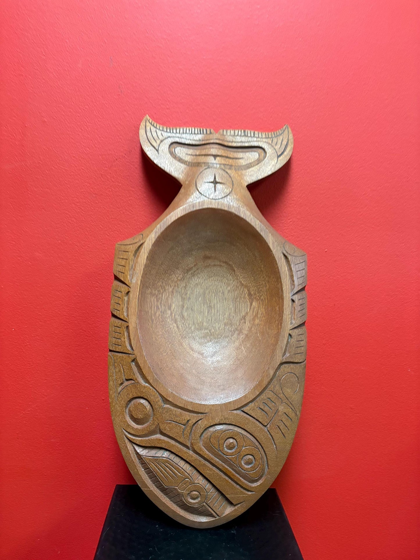 Stunning Canadian indigenous First Nations north west coast 17 x 9 inch wood feast bowl in shape of a salmon - Norman Bob