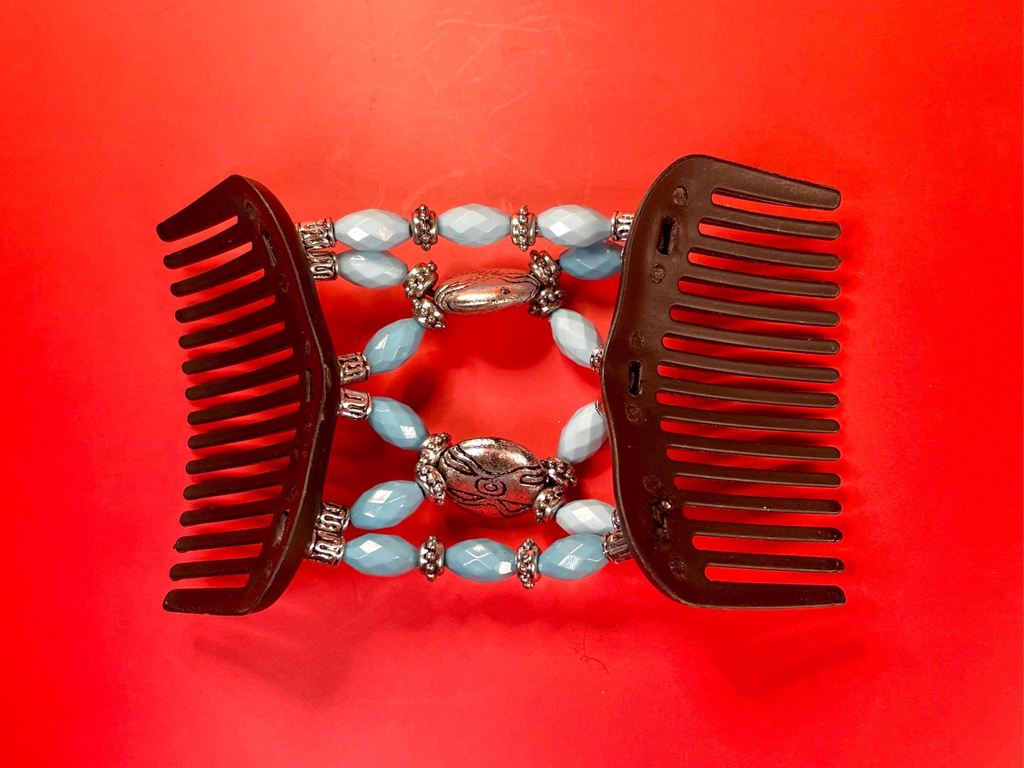 Vintage Magic Moments Hair Comb Accessory