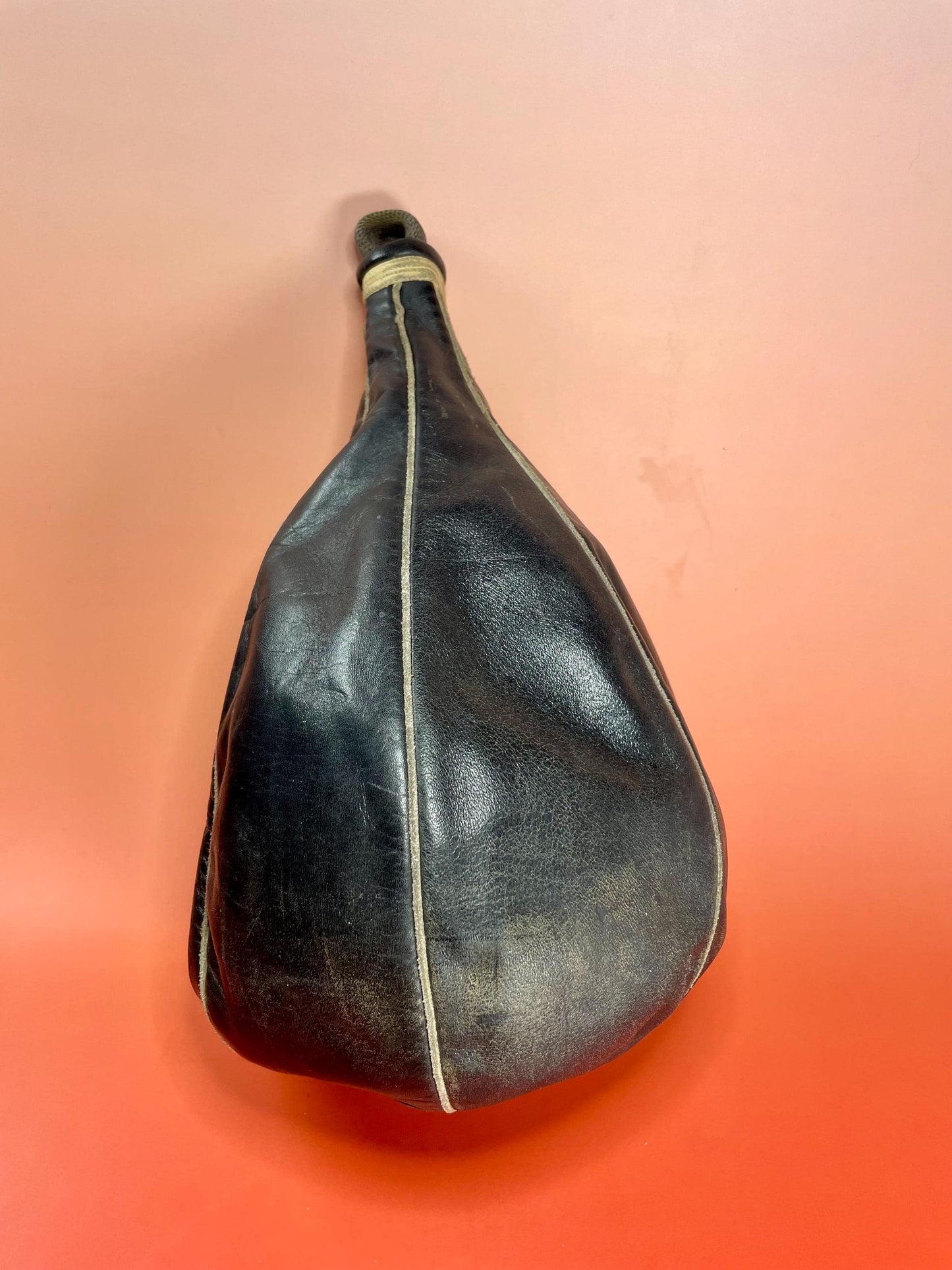 Vintage Winnwell SB 10 Leather Speed Bag Classic Canadian Boxing Collectible