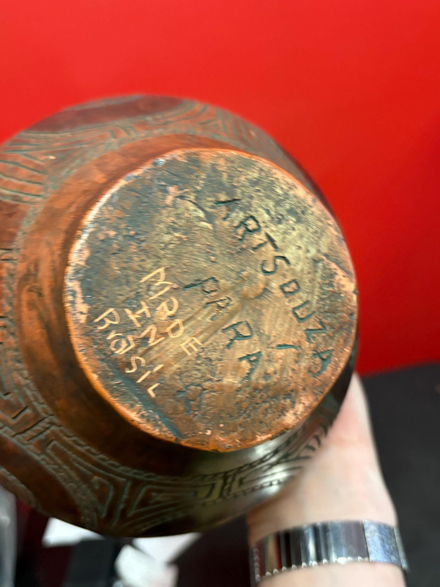 Antique South American Brazilian ARTSOUZA signed pottery vase in great condition magnificent piece 9 inches high