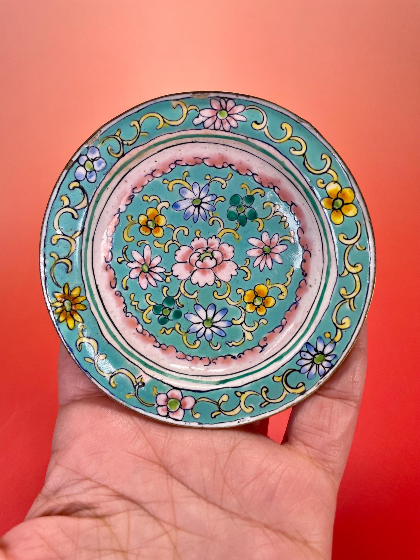 Chinese enamel Dish 1950s 3.5 inches