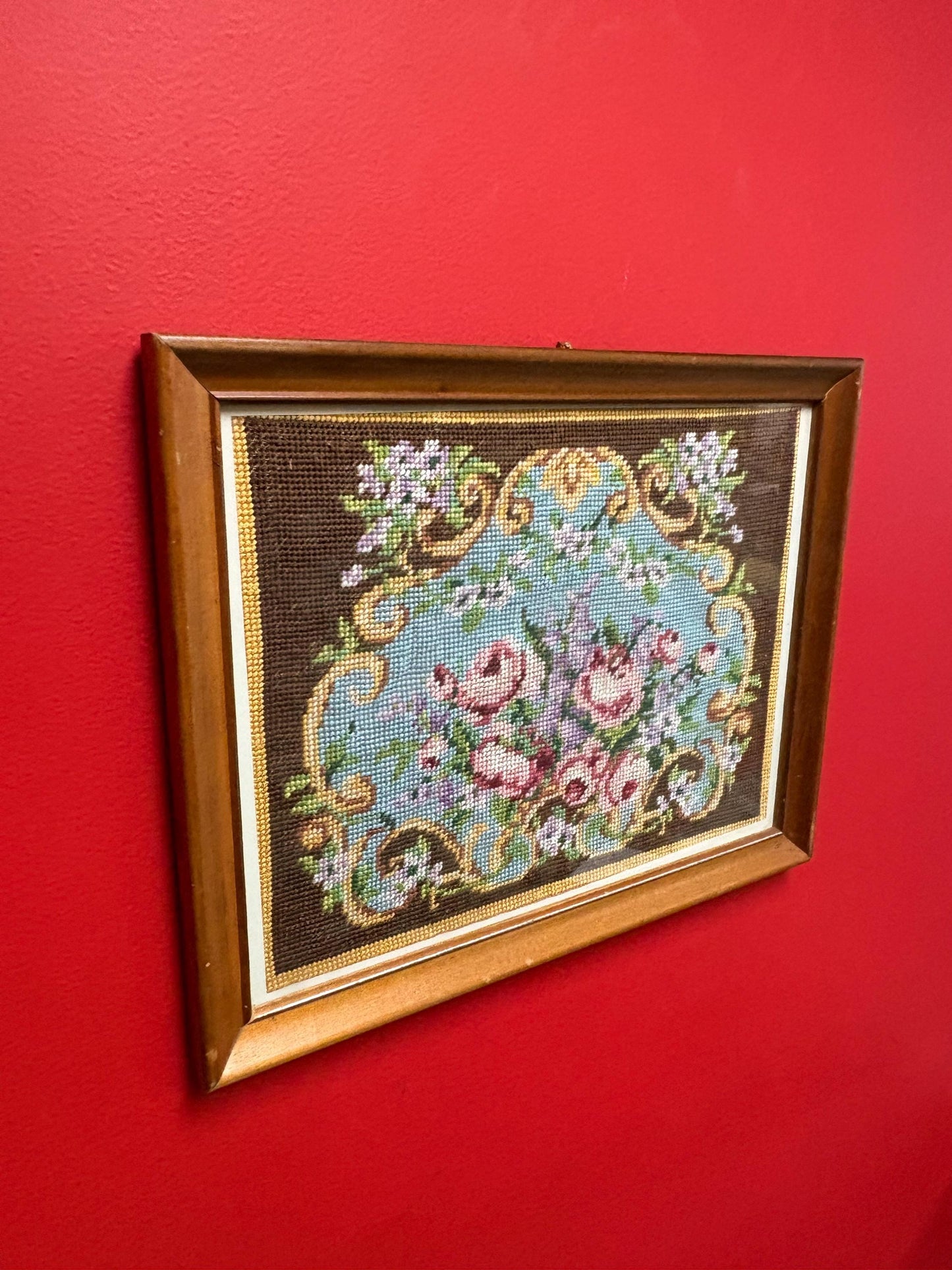 Stunning antique Embroidery in wooden frame total 15 x 12 and embroidery 12 x 10 wonderful detail and great value perfect gift