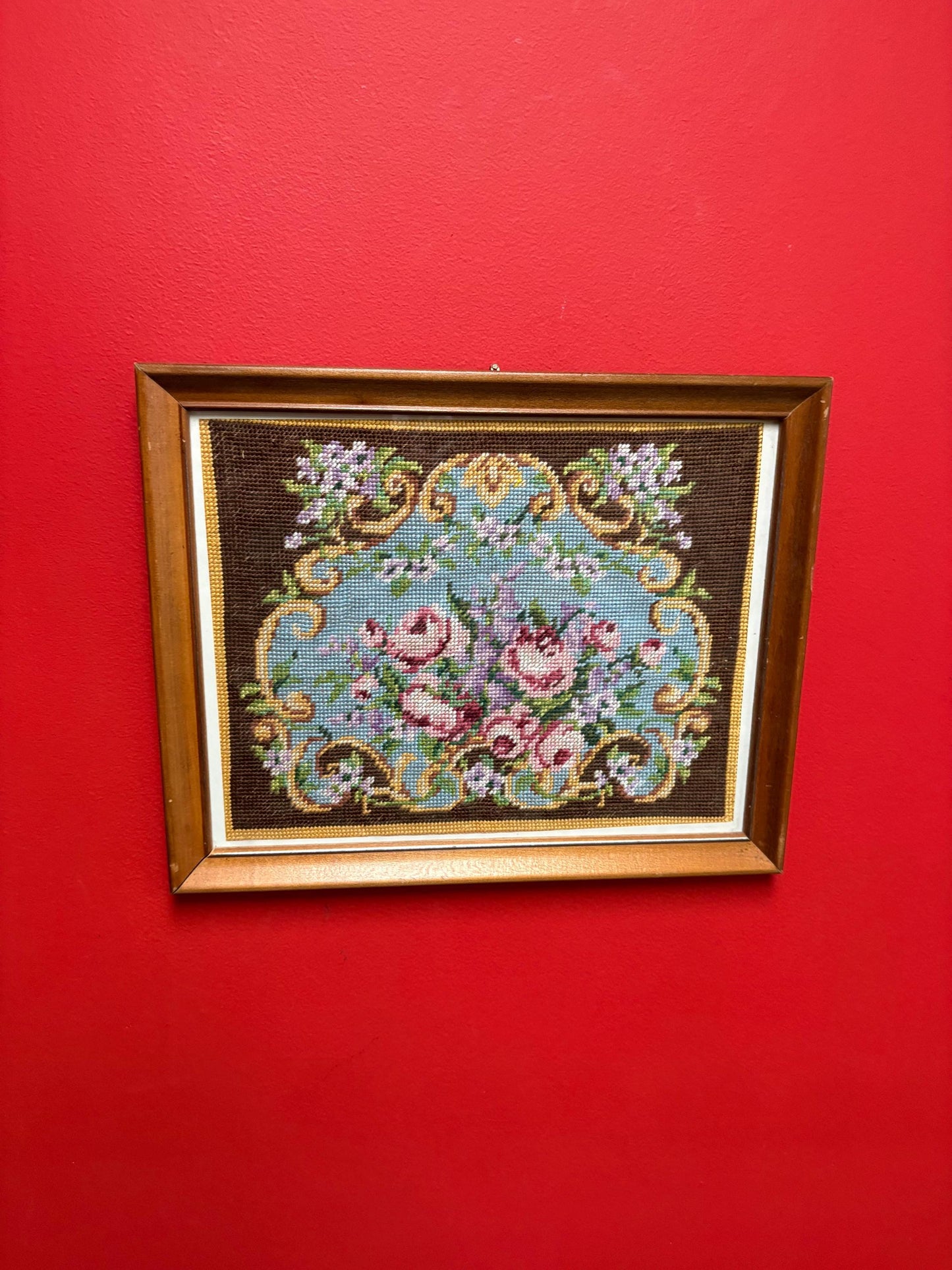 Stunning antique Embroidery in wooden frame total 15 x 12 and embroidery 12 x 10 wonderful detail and great value perfect gift