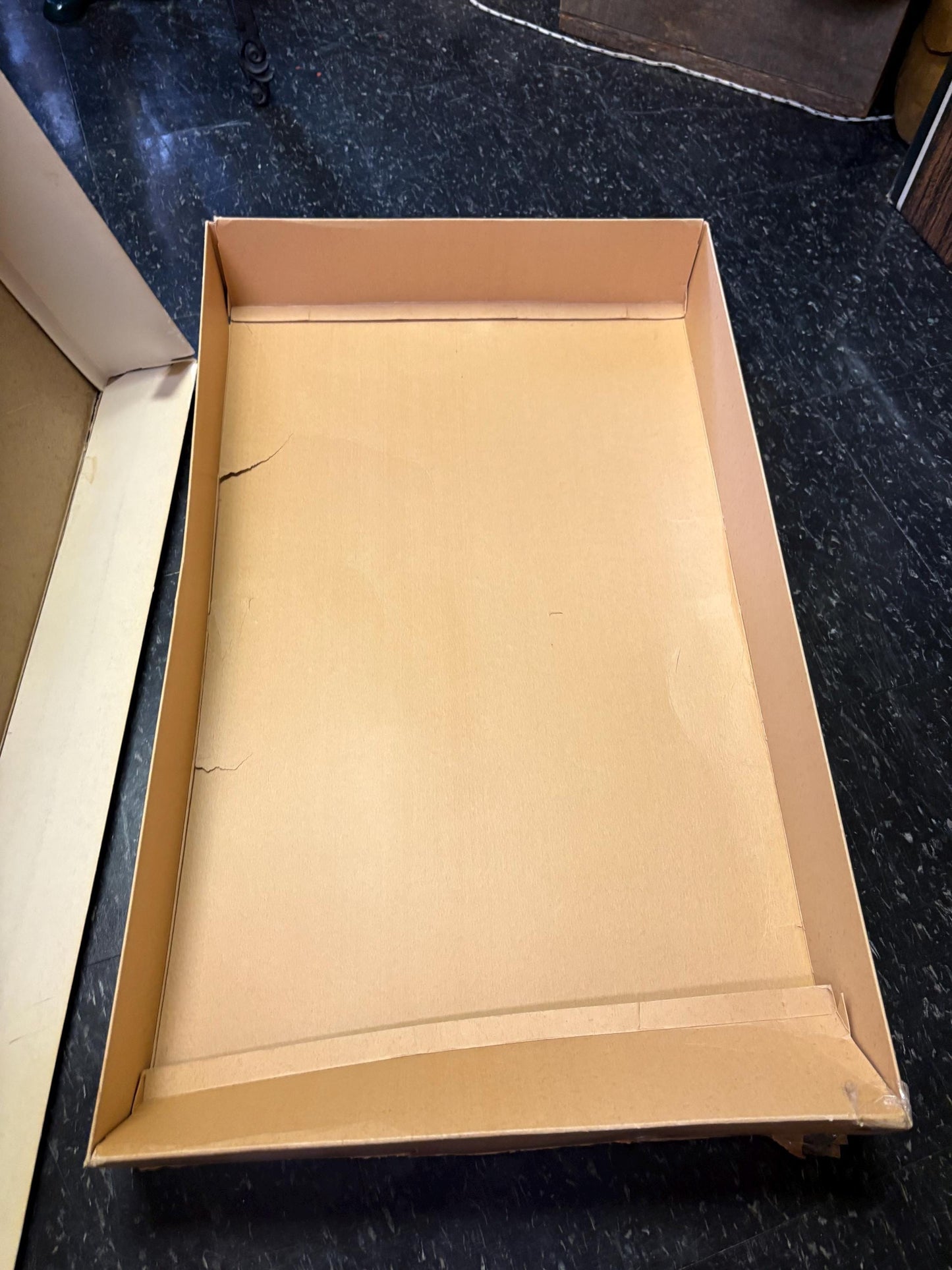 Wonderful 30 x 20 x 4“ deep HudsonBay Company HBC wool blanket box not new condition 1 the best - HBC - so rare So weird