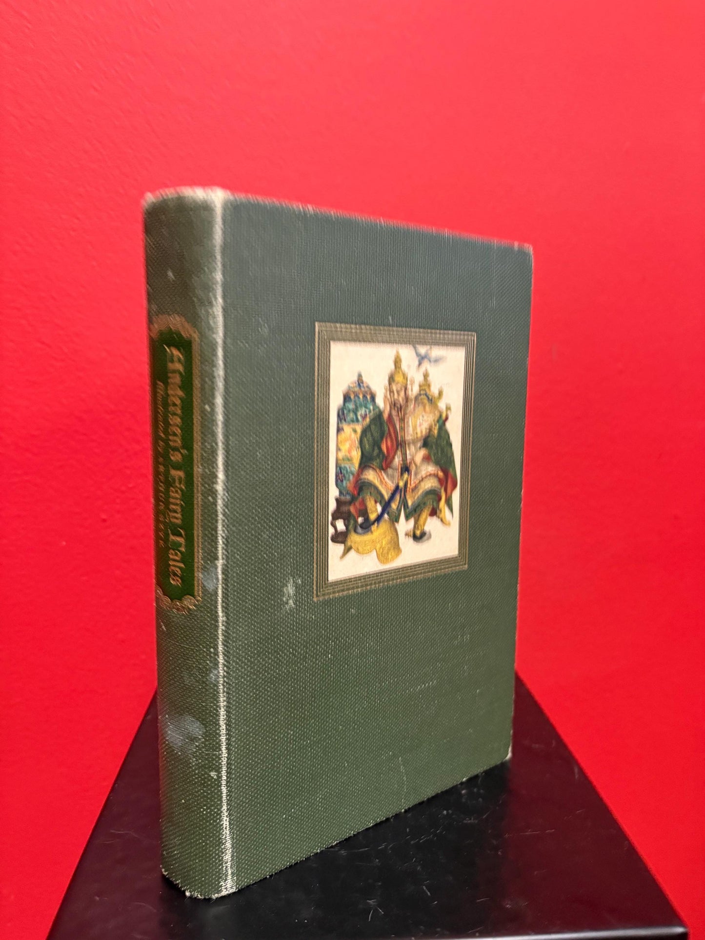 Beautiful antique copy of Andersons fairytales with illustrations - nice antique condition great gift great price