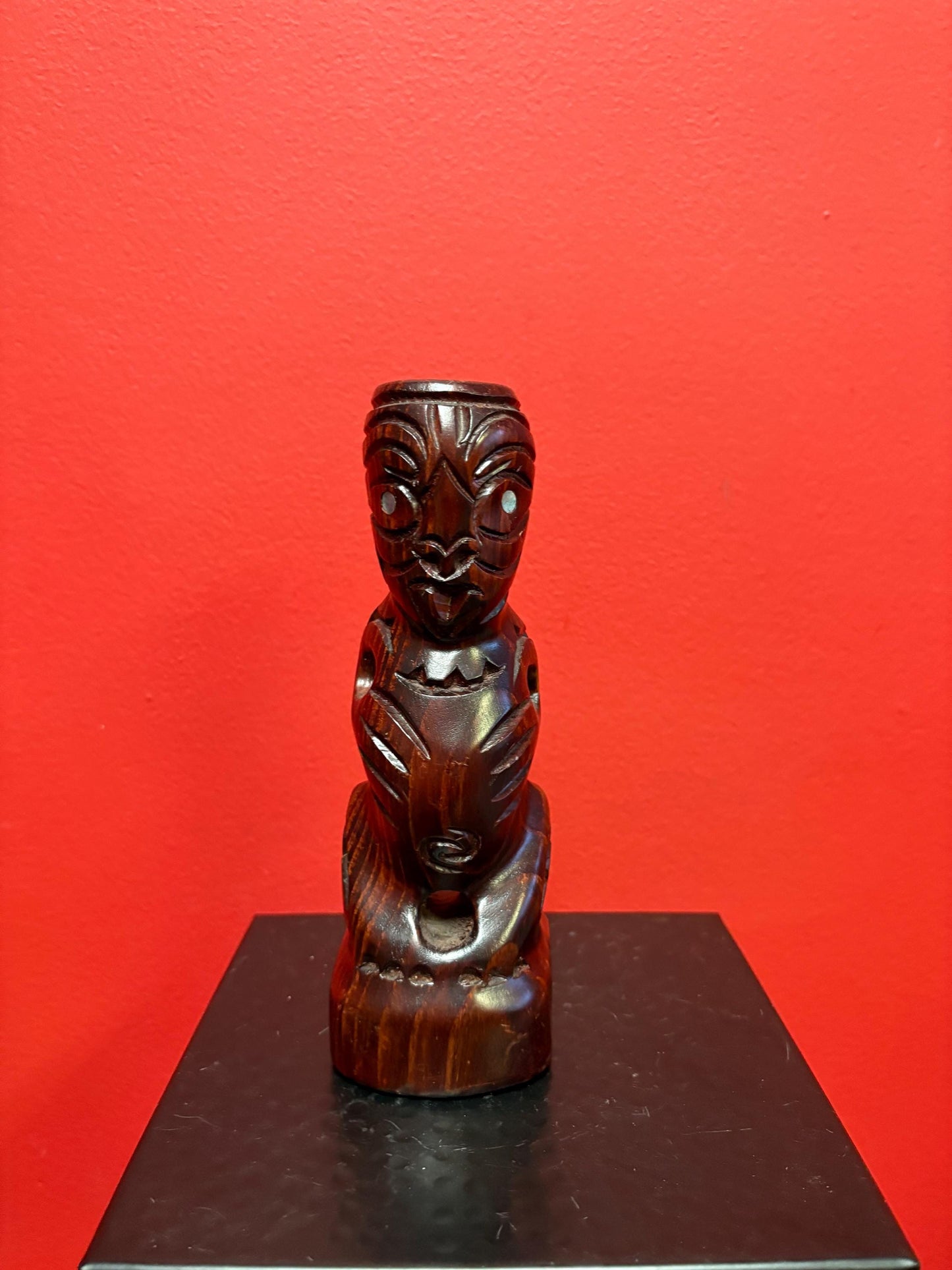 Beautiful indigenous New Zealand aboriginal Maori statue with Abalone eyes 8 inches tall lovely piece