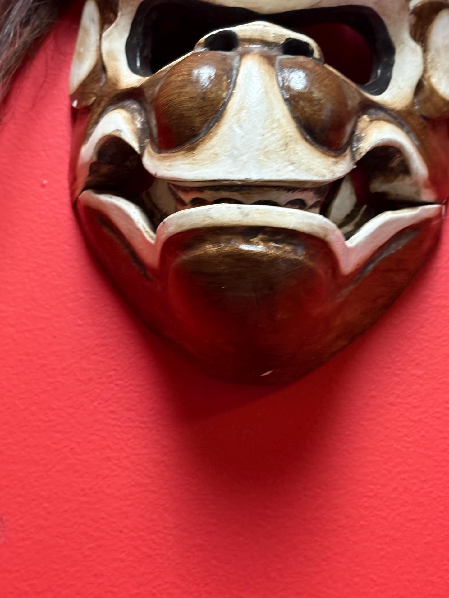 Lovely 9 inch Asian monkey mask wooden with hair and reticulating jaw older cool piece