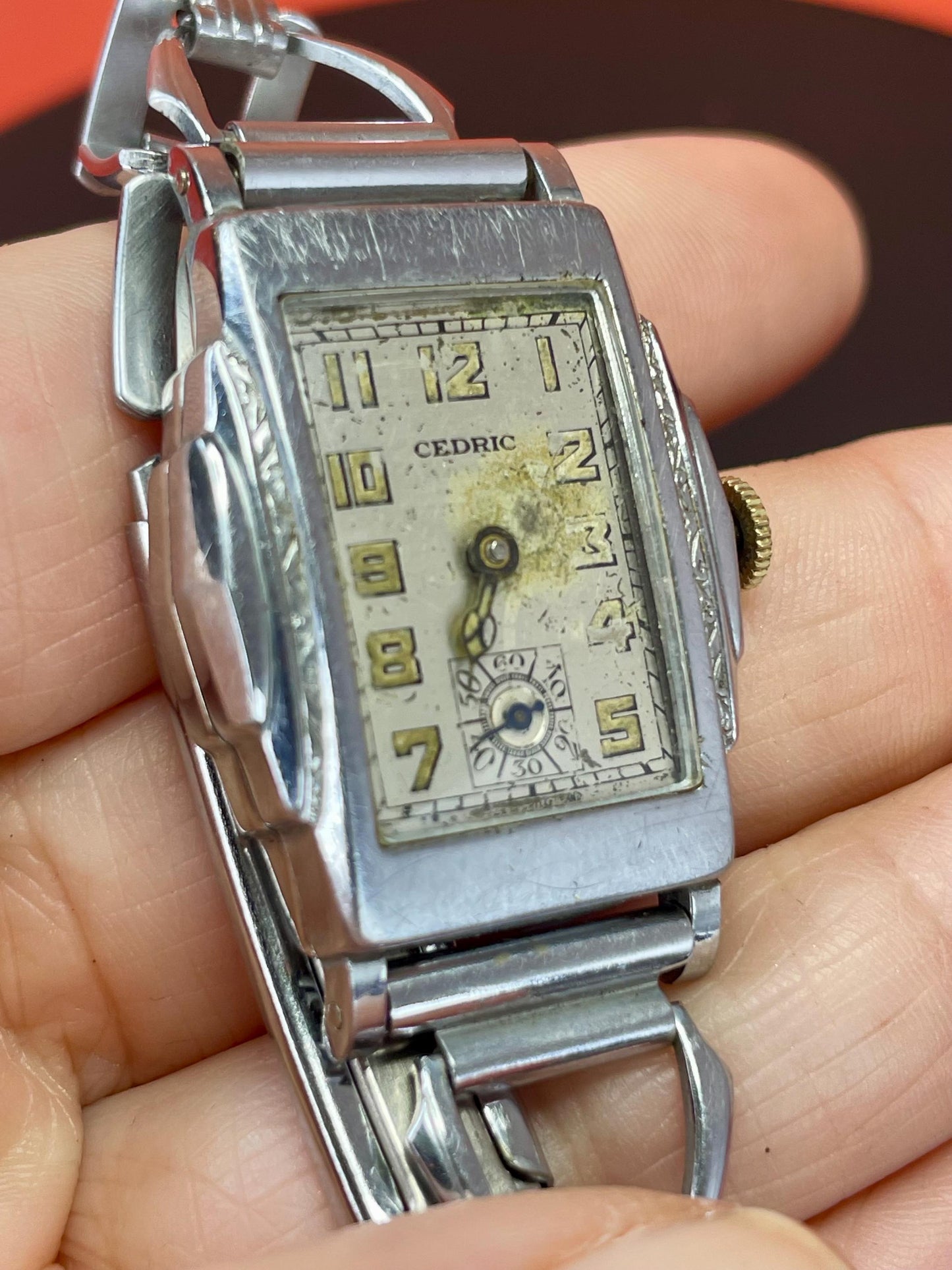 Lovely vintage Art Deco Style Silver coloured watch not sure if it works so as is good project and great value