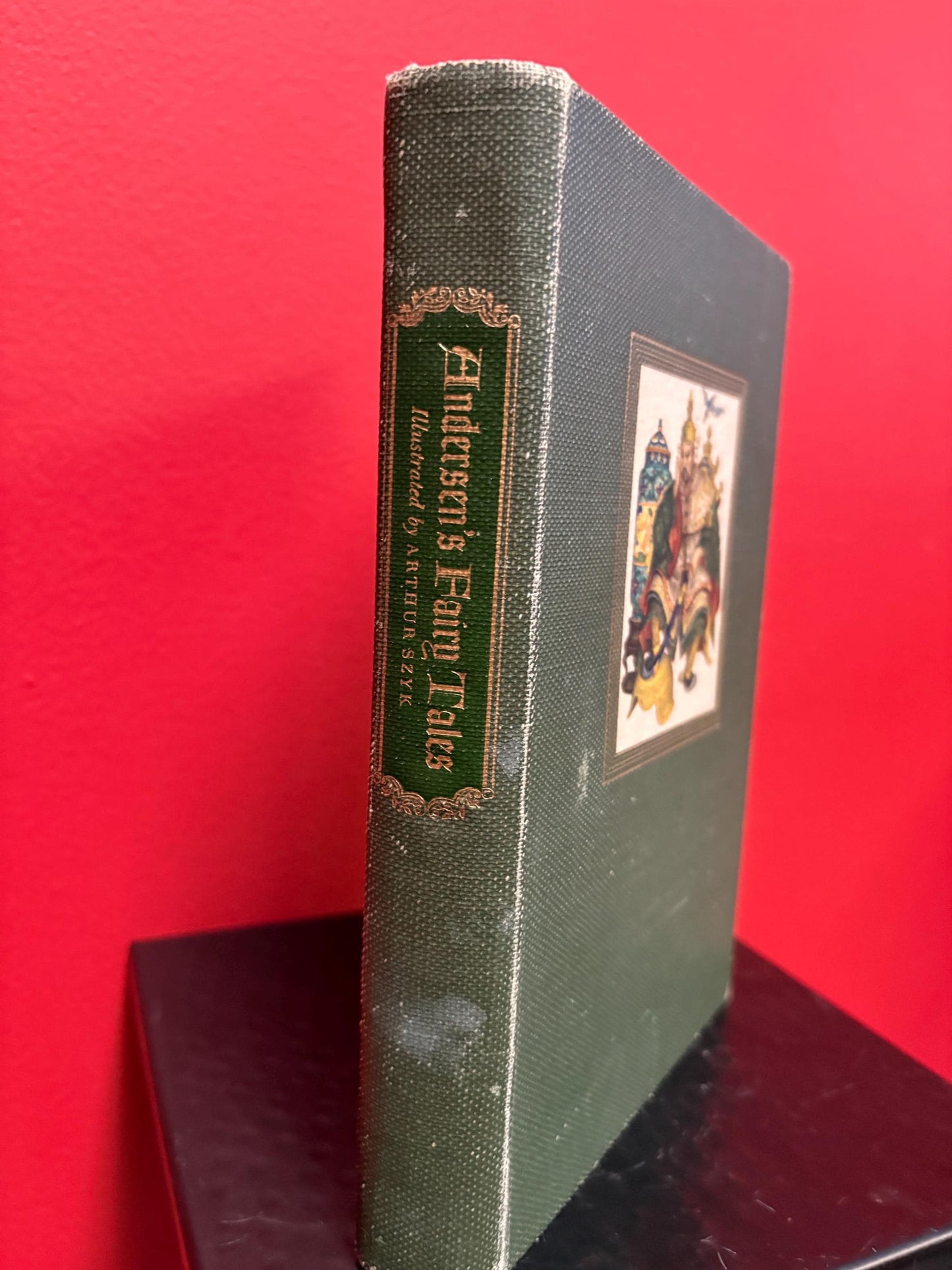 Beautiful antique copy of Andersons fairytales with illustrations - nice antique condition great gift great price