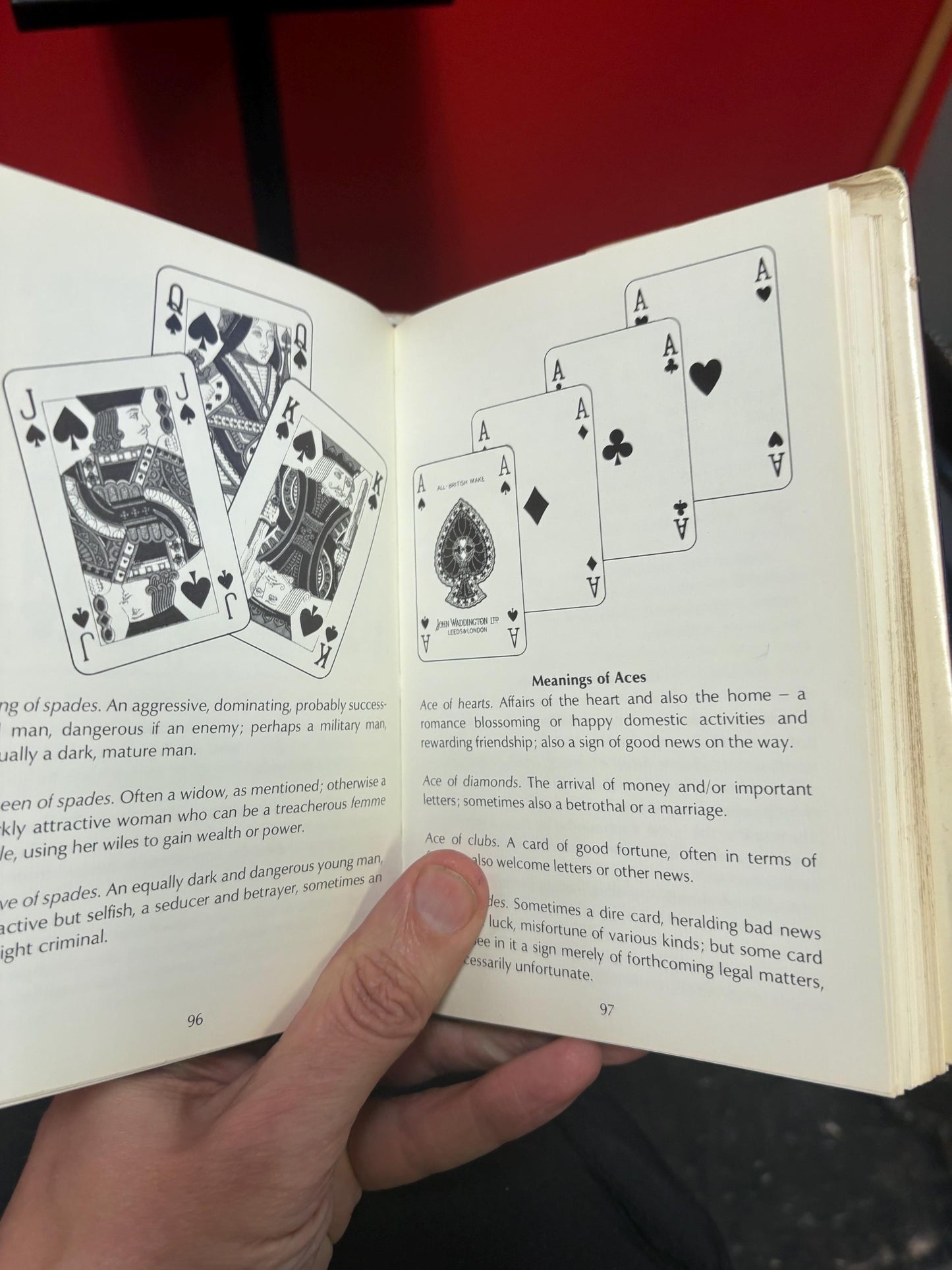 Amazing fortune telling 1978 first edition book by Douglas Hill in good condition super cool diagrams, etc. perfect gift this is a wow
