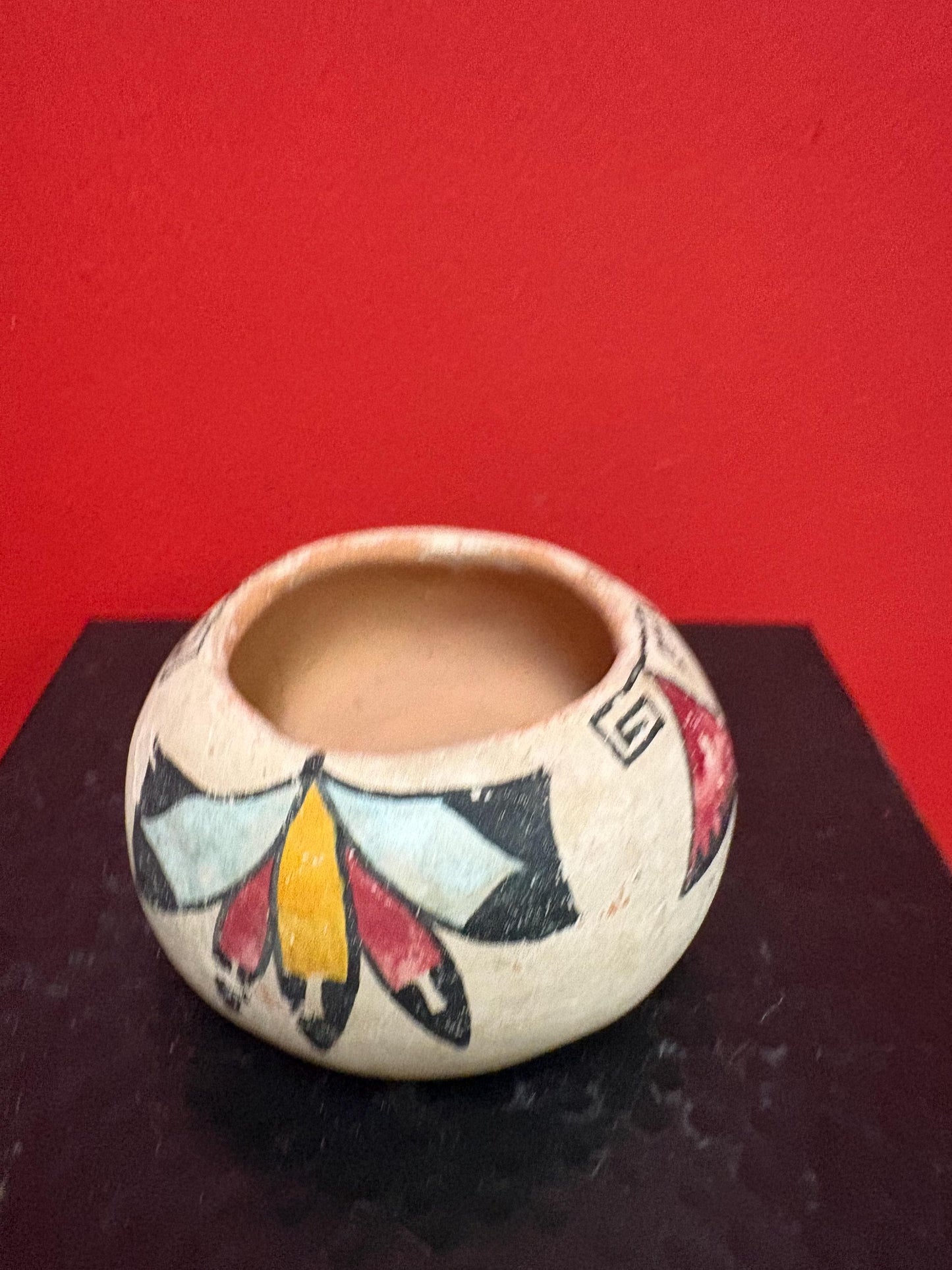 Navajo pottery - early 19 century 2.5 inch high by 3 inch wide American Navajo handmade pottery vessel great imagery museum quality