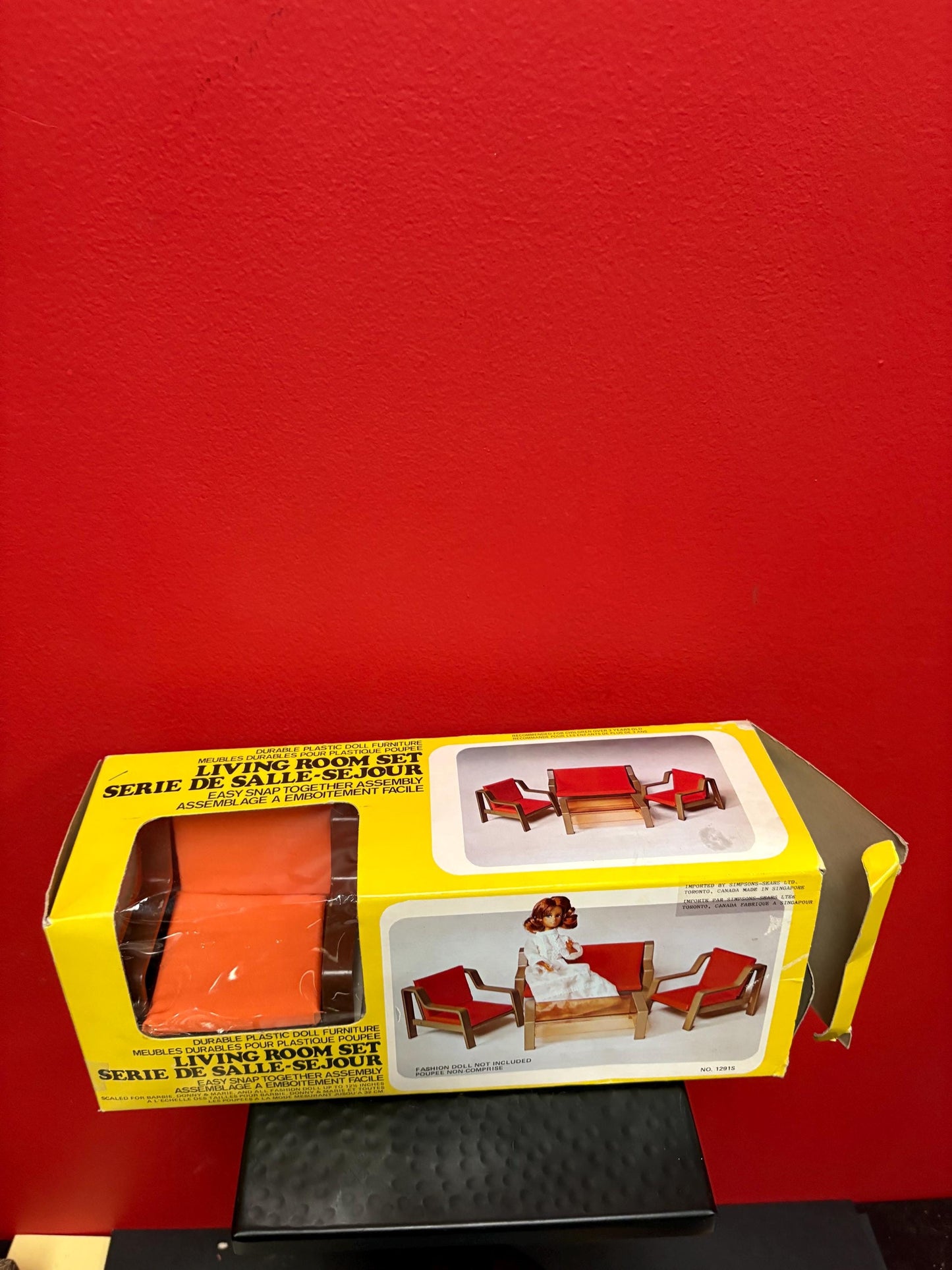 Amazing 1960s never used plastic doll furniture set mid-century cool great condition in original box wow