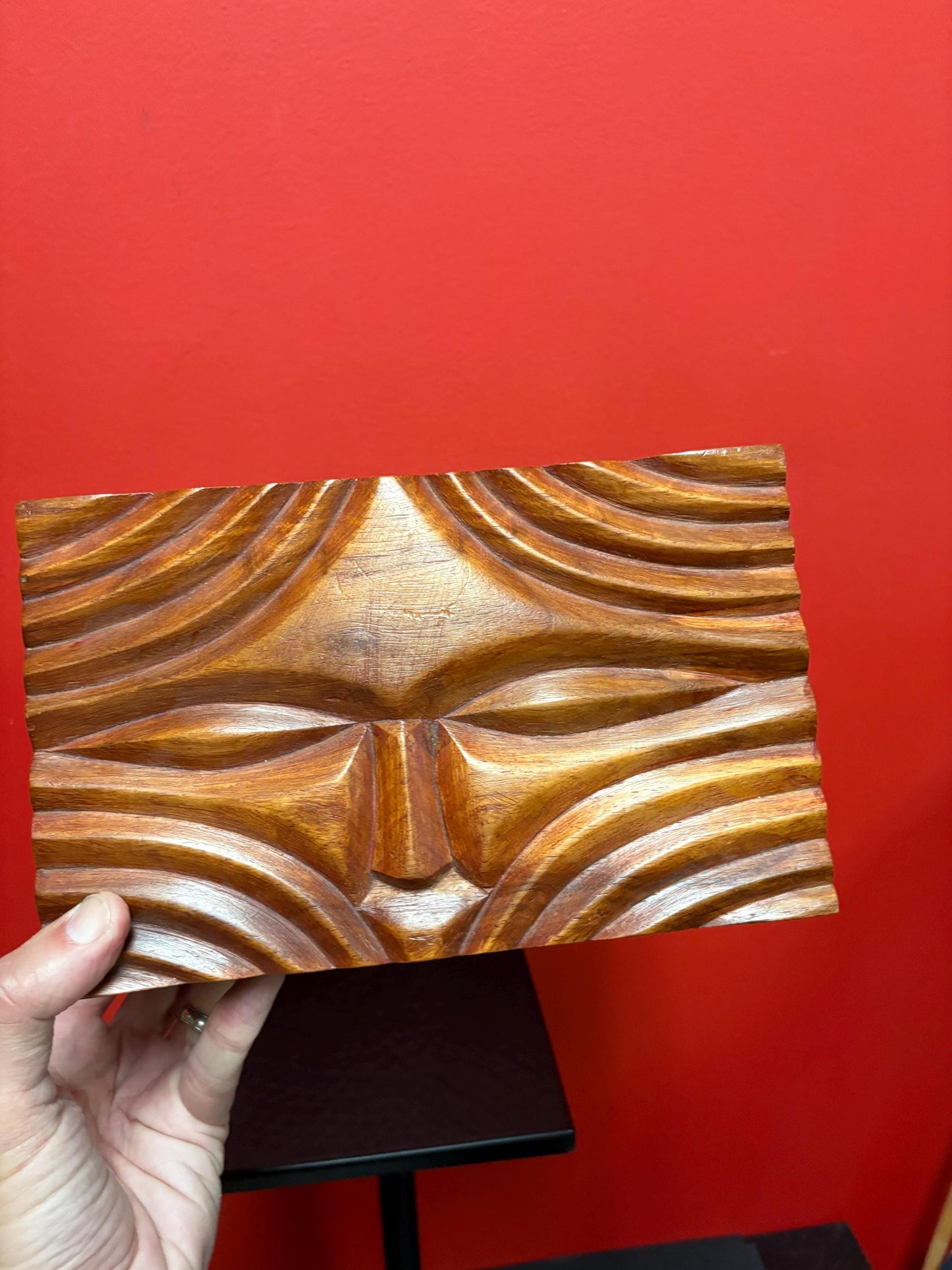 Fabulous old oceanic Islands solid wood 9.5 x 6 x 4.5 wooden box beautiful quality and the best eyes in the business wow great gift
