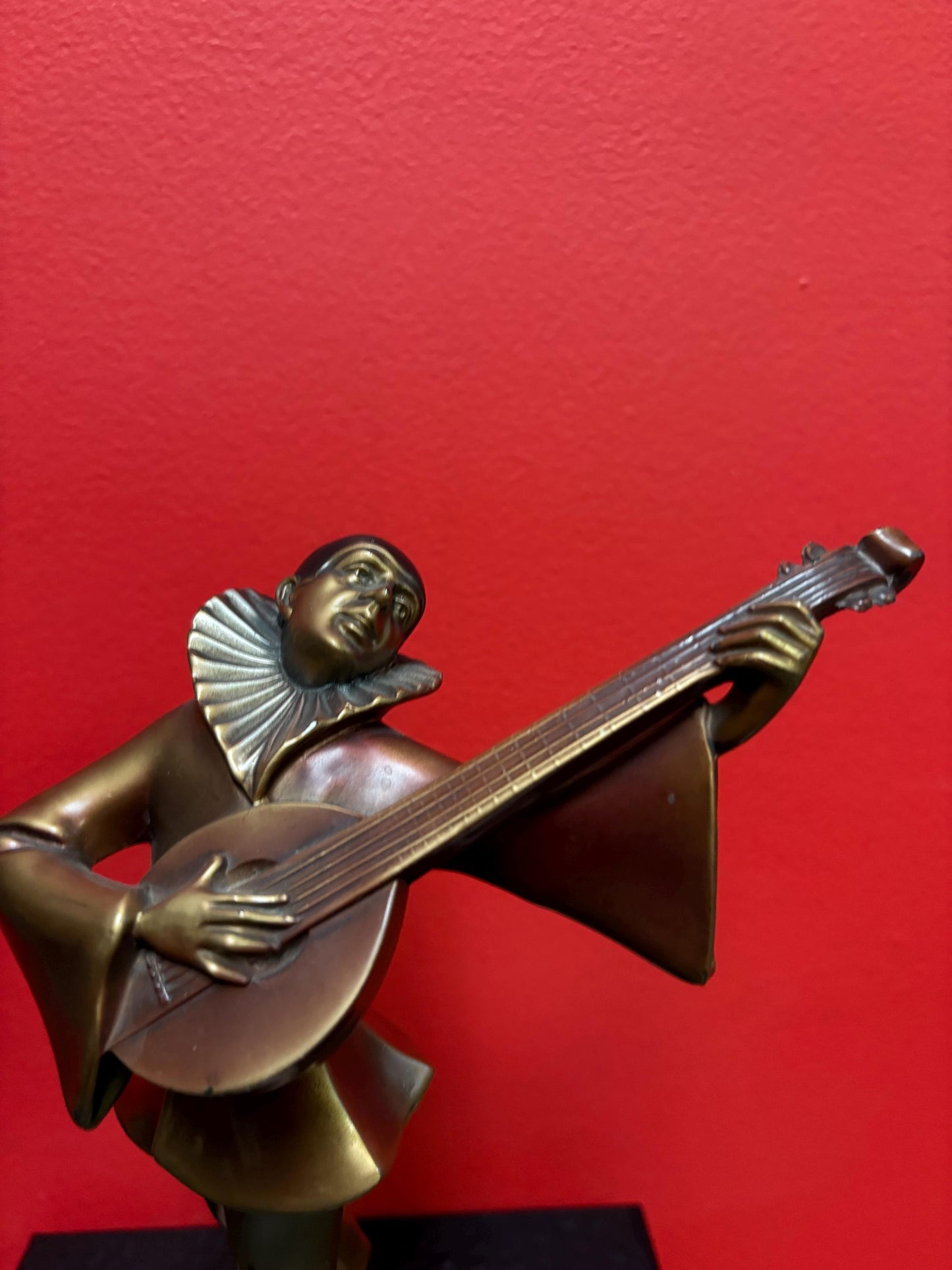 Stunning 9 inch tall bronze art decor statue of a lady musician - beauty Great detail Value priced
