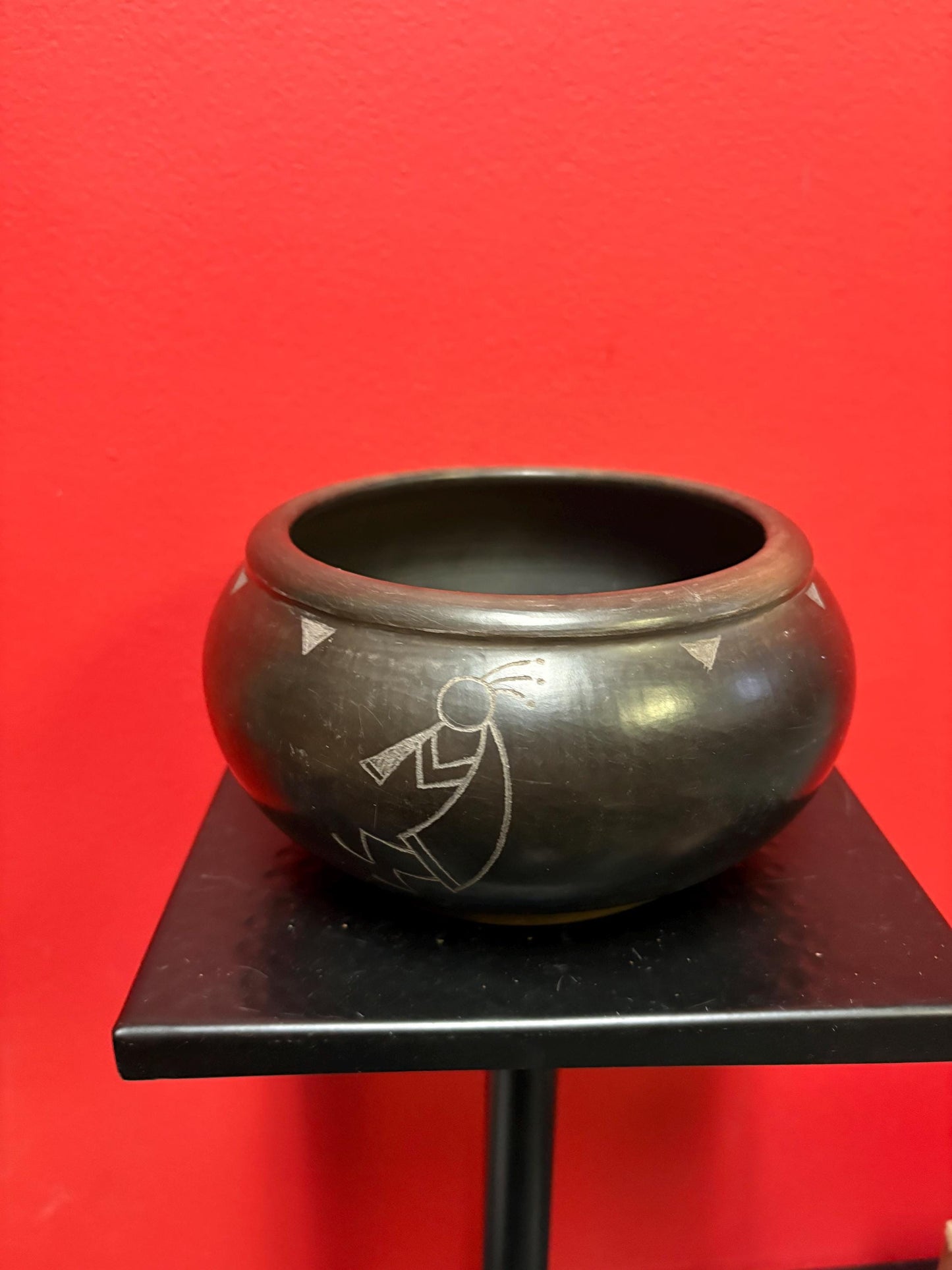 Exquisite 5 1/2 x 4 high antique Navajo Hopi handmade pottery bowl wonderful imagery and top quality southwestern American Navajo art