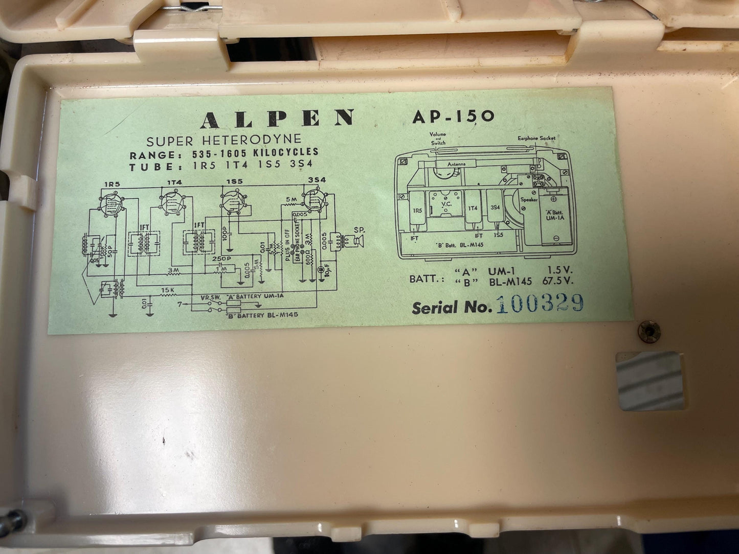 Amazing Vintage Bakelite Alpen Radio sold as is