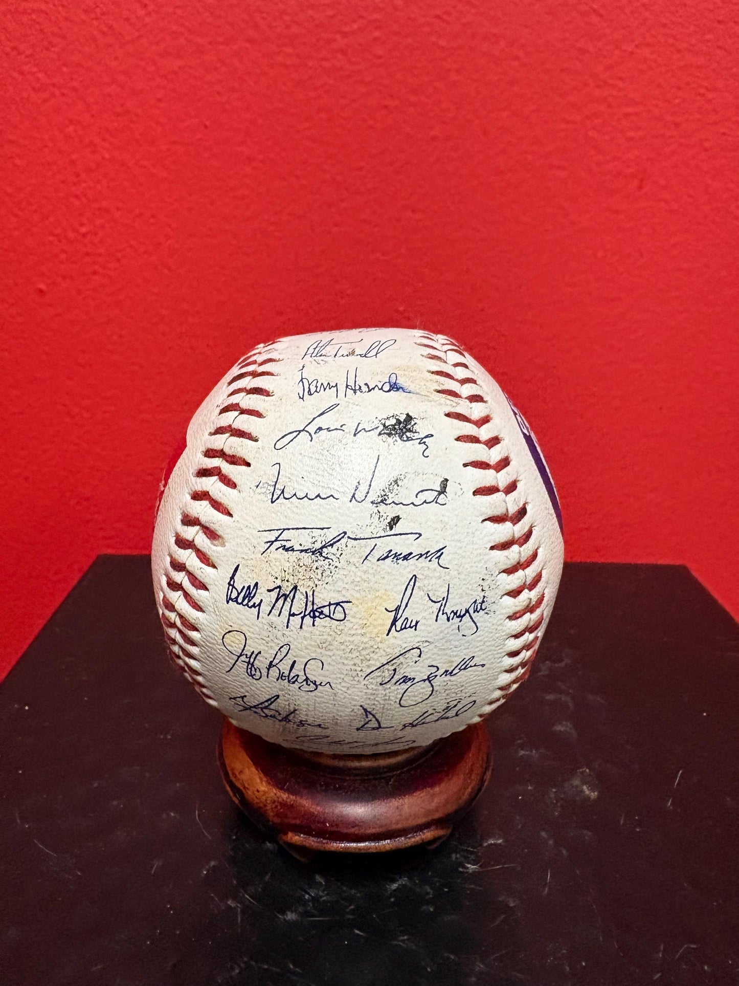 Amazing 1960s? Detroit Tigers team signed baseball. great gift great price American baseball history