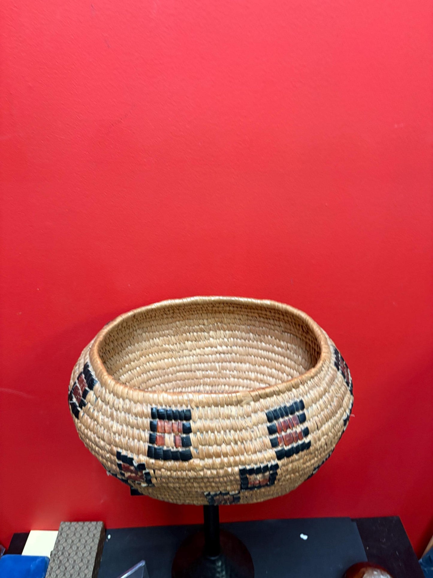 Big Canadian indigenous first nations Thompson River woven antique basket 12 x 7 high  wow  great value