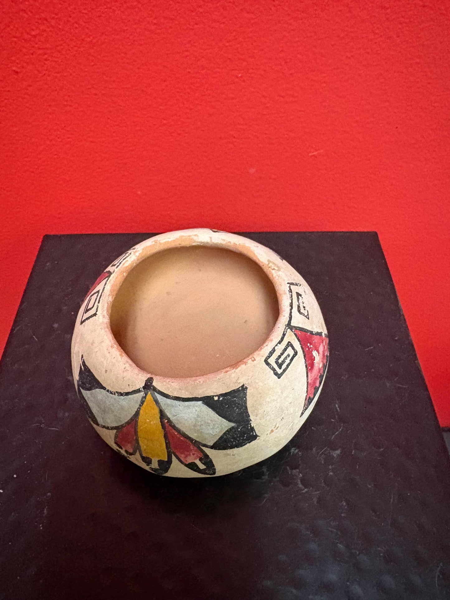 Navajo pottery - early 19 century 2.5 inch high by 3 inch wide American Navajo handmade pottery vessel great imagery museum quality