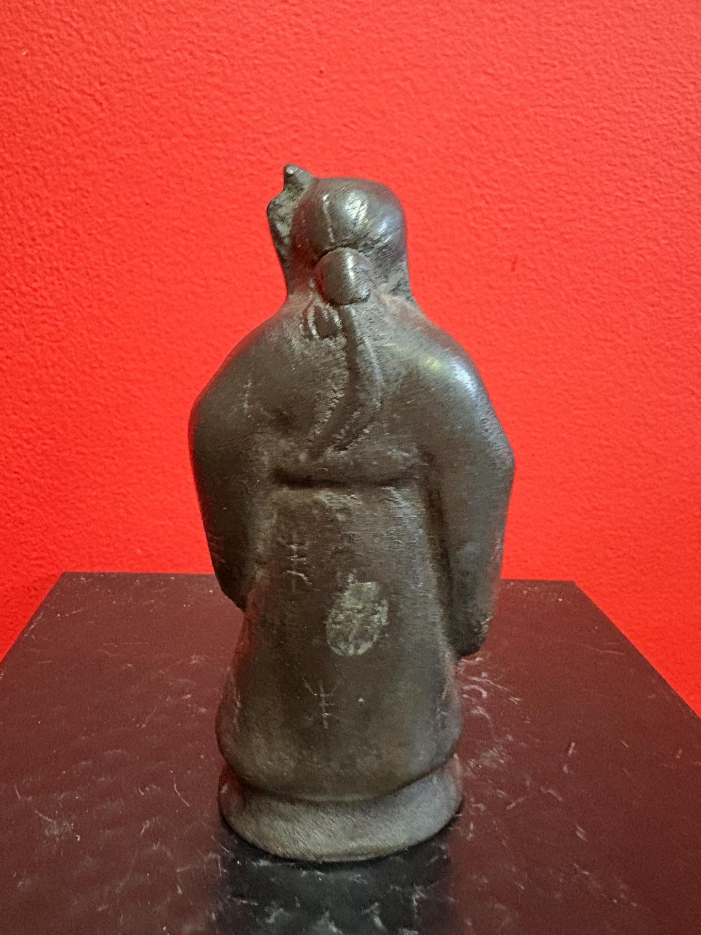 Beautiful antique Chinese bronze statue of Confucius  5 1/2 inches high with great patina