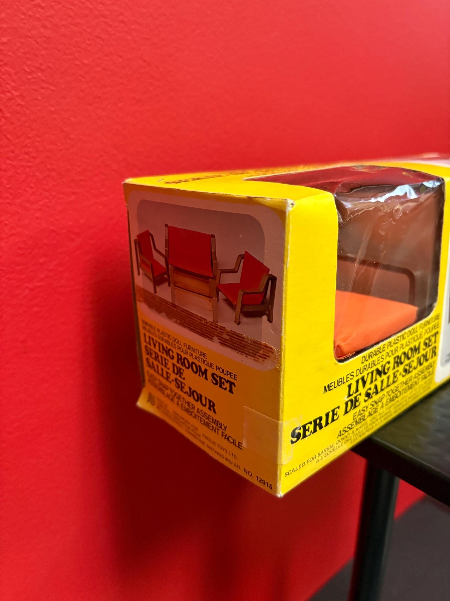 Amazing 1960s never used plastic doll furniture set mid-century cool great condition in original box wow