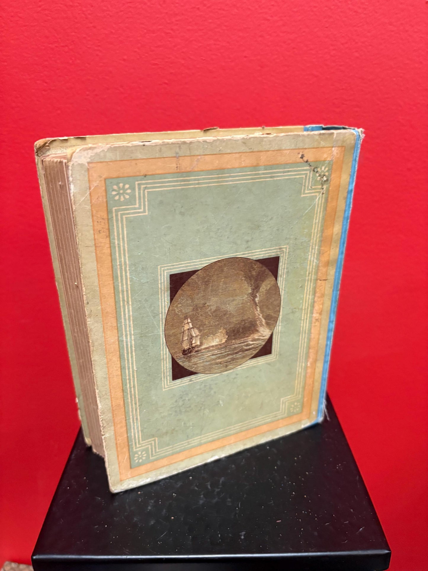 Amazing antique copy of the sea, and its wonders by Mary and Elizabeth Kirby in pretty good condition - 1896 - 304 pages - amazing gift