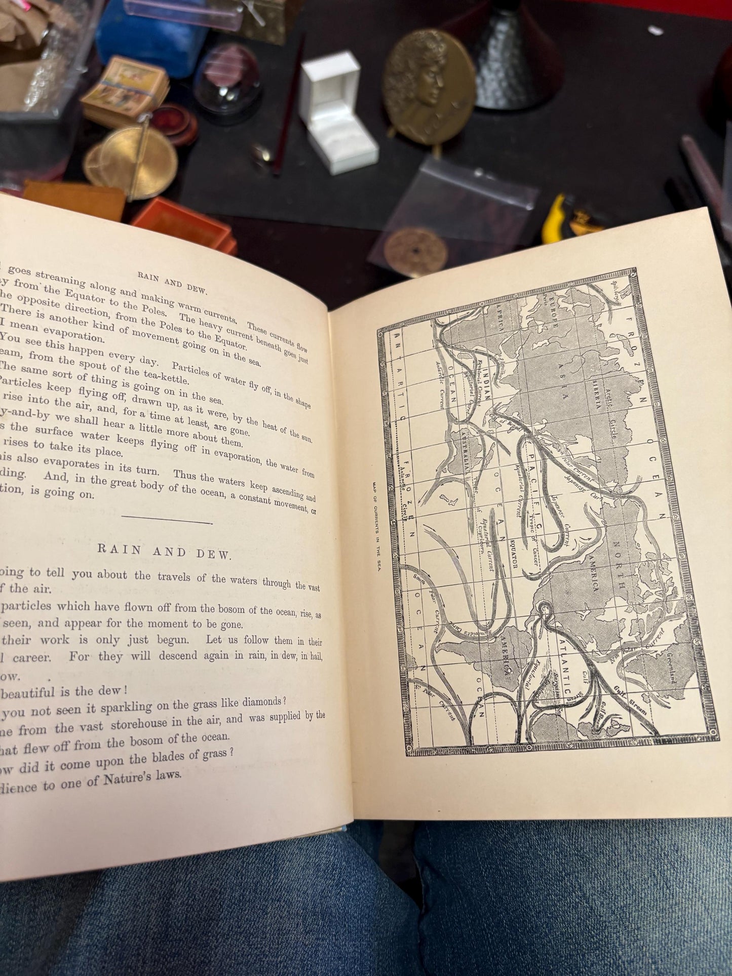 Amazing antique copy of the sea, and its wonders by Mary and Elizabeth Kirby in pretty good condition - 1896 - 304 pages - amazing gift