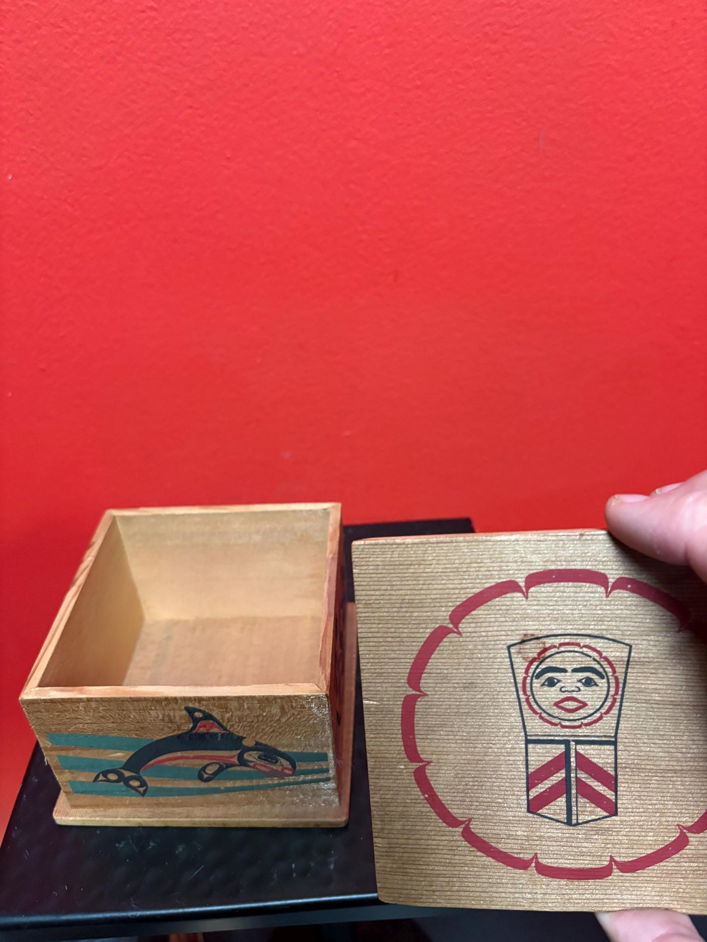 Beautiful small model indigenous first nations pacific West Coast potlatch box  4 x 4 by 3 inches high great imagery
