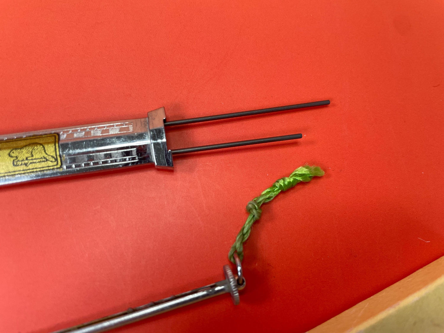 Amazing Vintage Mechanical Pencil with 2 Spare Leads