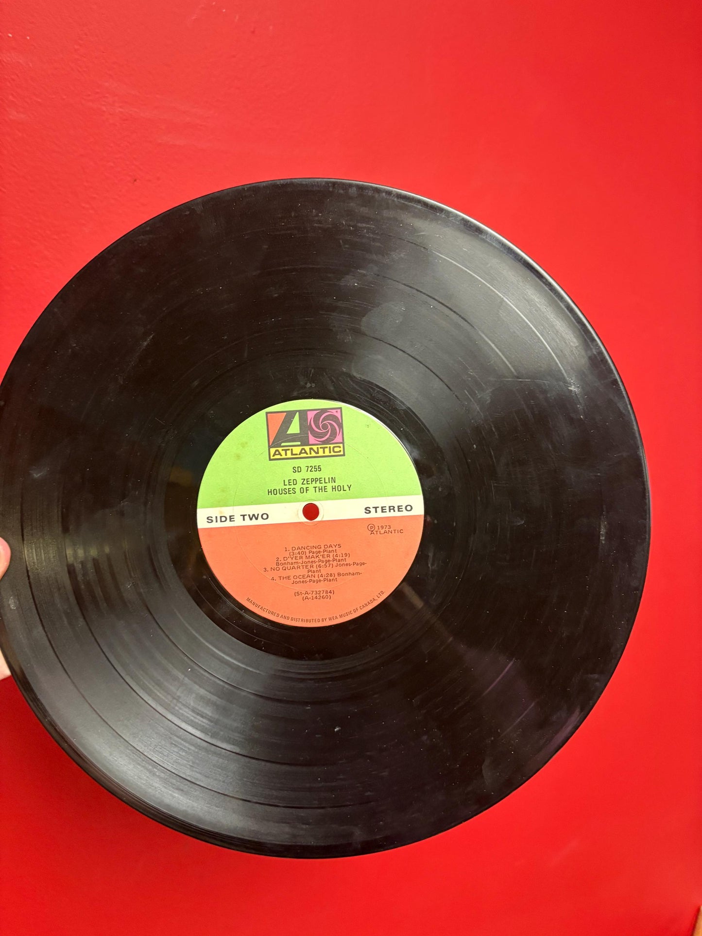 Rare amazing authentic led zeppelin III  red press  pretty good condition  see photos great value