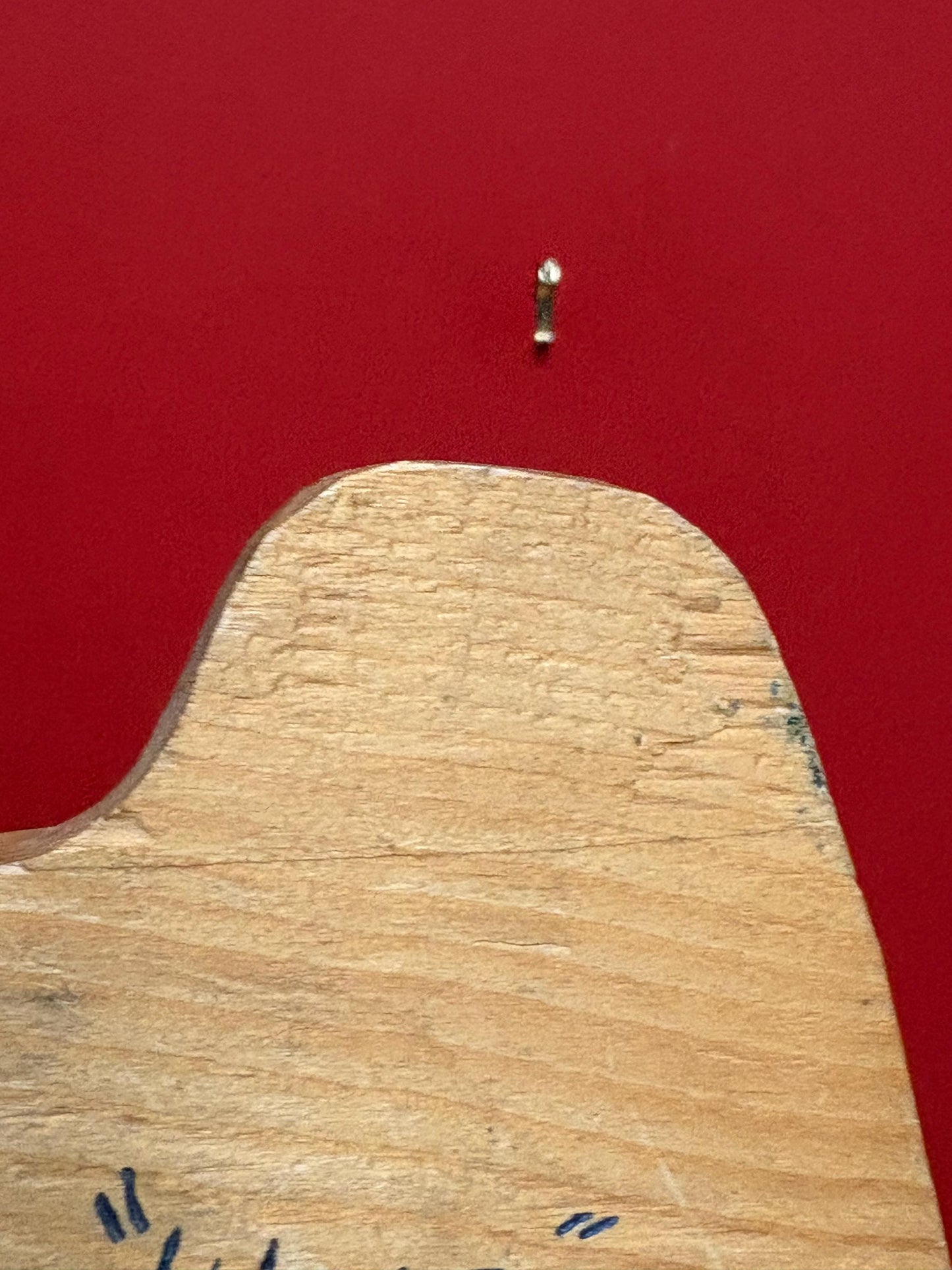 Beautiful 9 x 5.5 inch indigenous First Nations wolf plaque by Gordon Allen