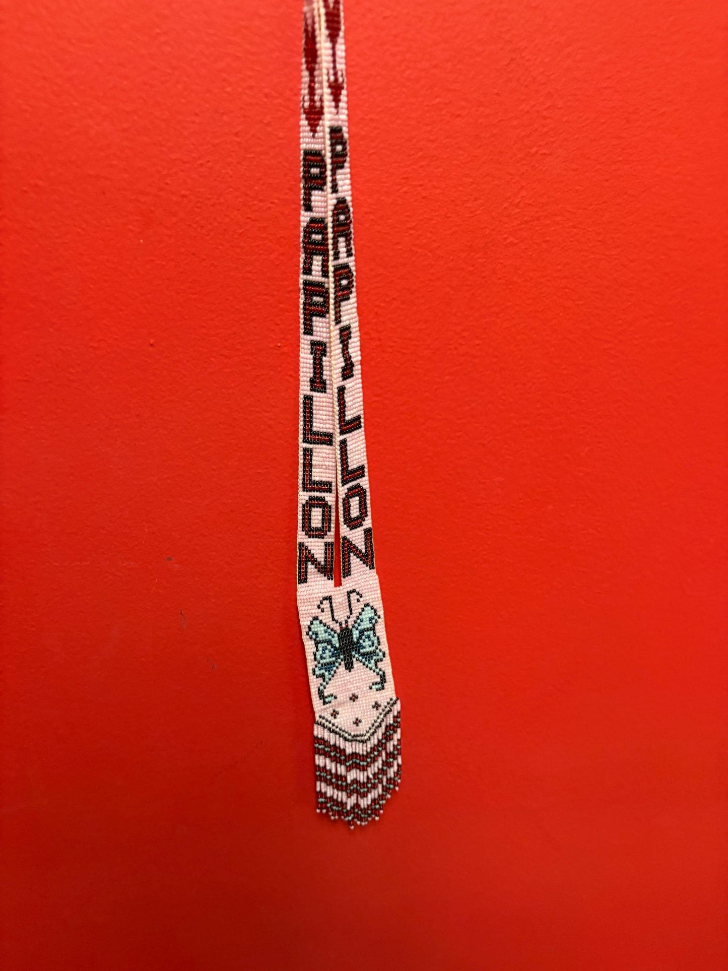 Beautiful indigenous First Nations beaded necklace representing PAPILLON great condition