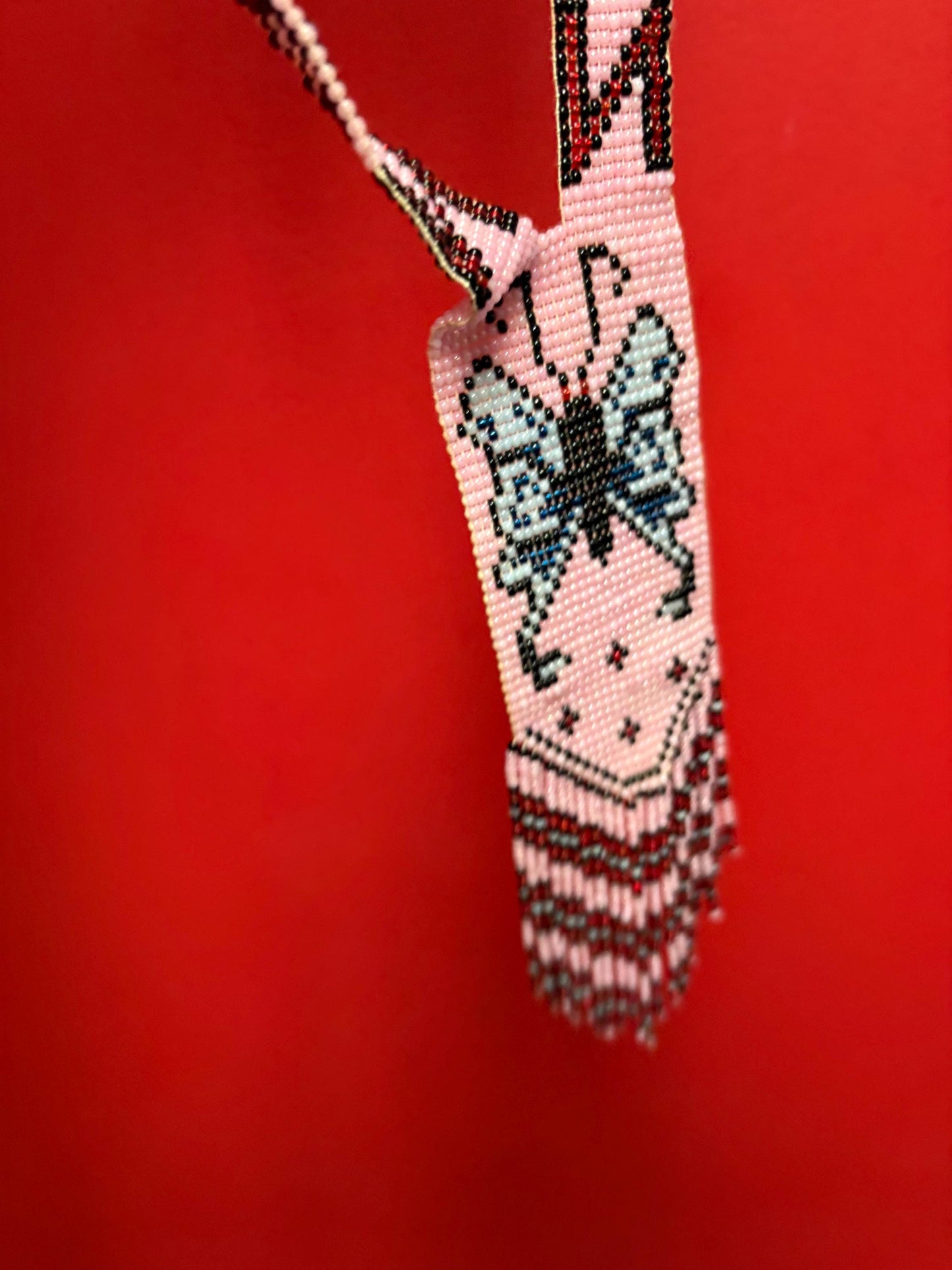 Beautiful indigenous First Nations beaded necklace representing PAPILLON great condition