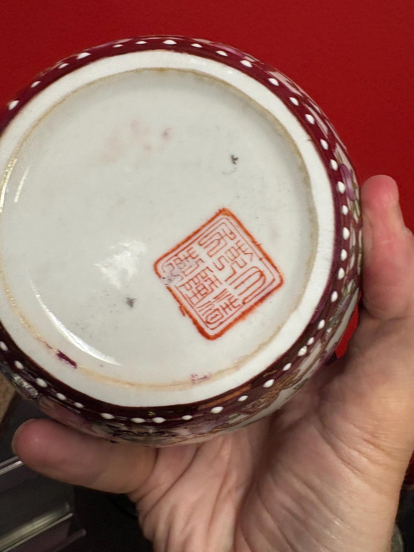 Beautiful antique Chinese 6 inch porcelain ginger jar hand painted and signed great value