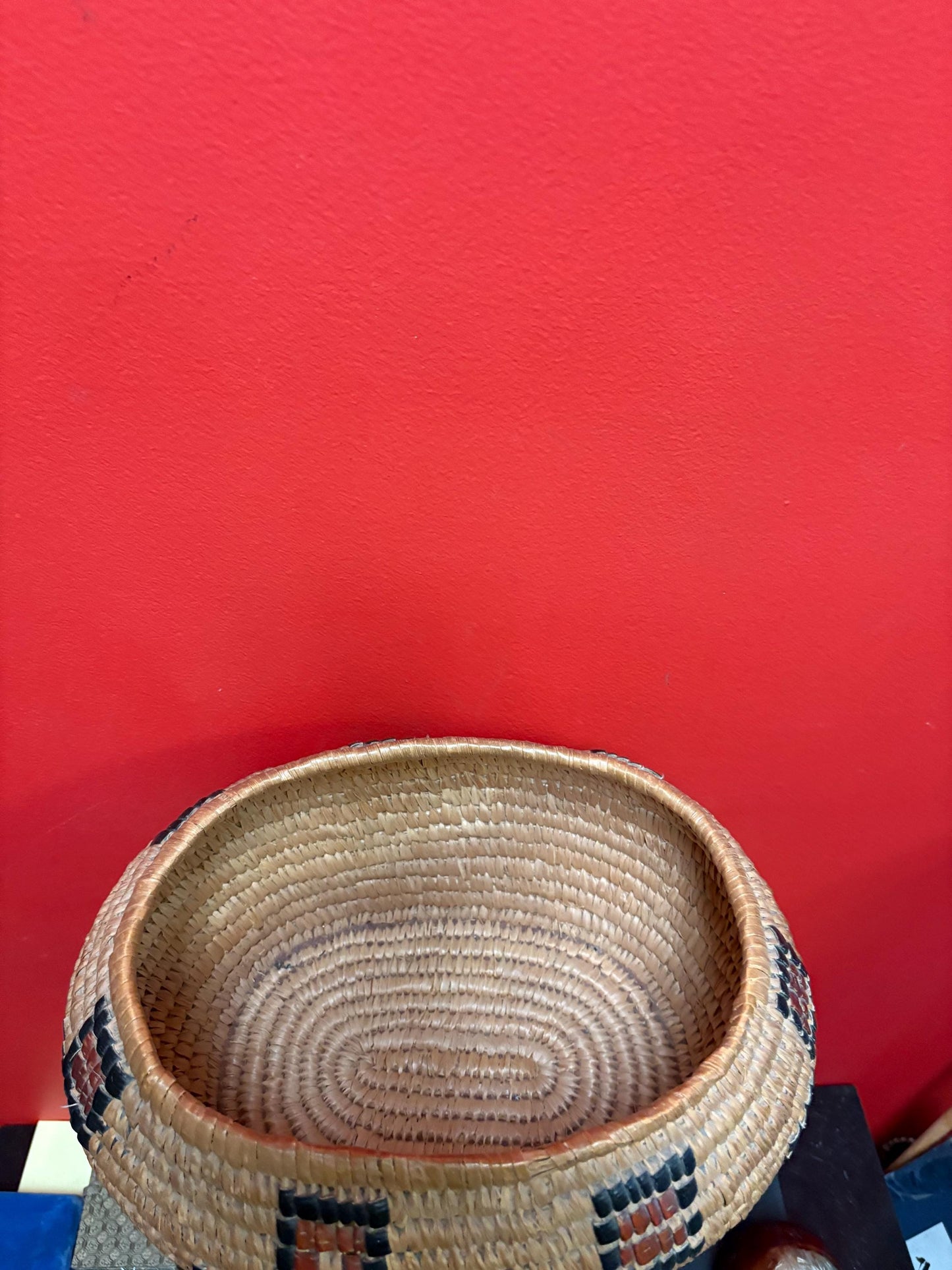 Big Canadian indigenous first nations Thompson River woven antique basket 12 x 7 high  wow  great value