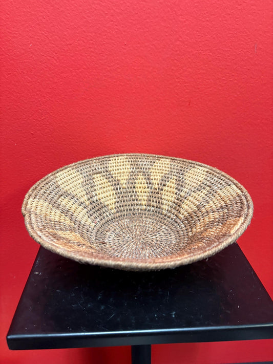 Lovely indigenous woven bowl  8 inches across  great value