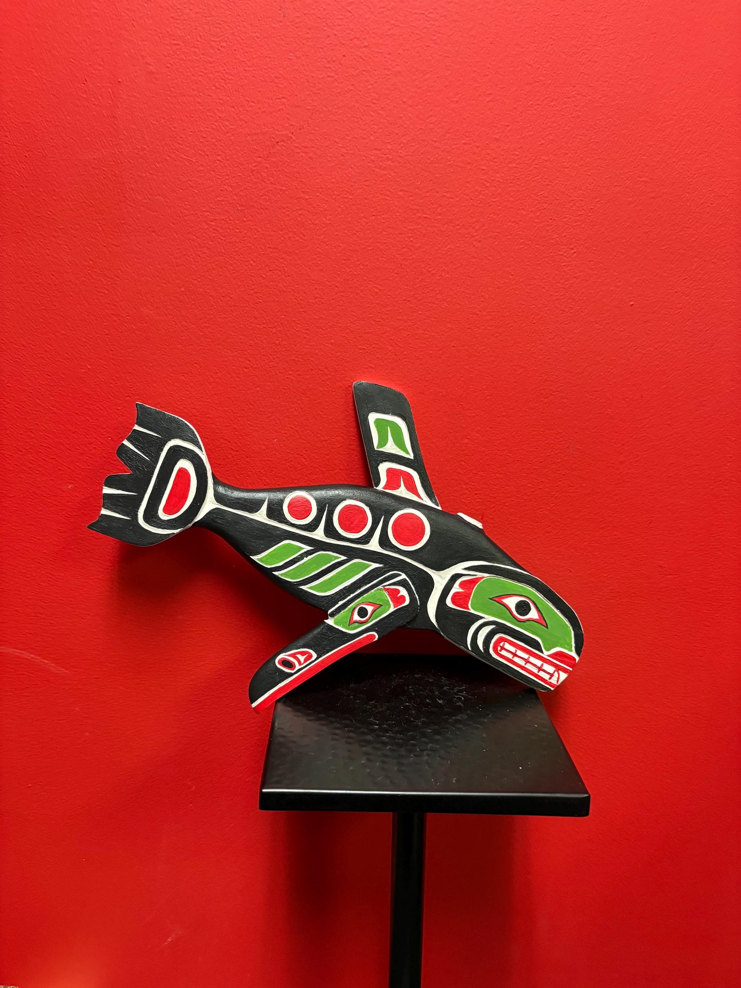 Beautiful indigenous first nation West Coast Brian SCOW alert Bay painted killer whale plaque - 14 x 9 high good value needs hanger