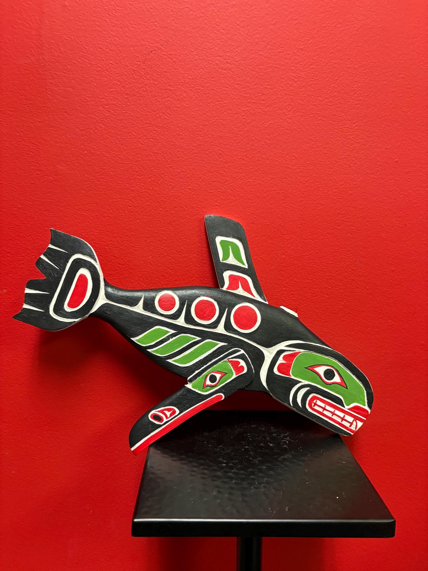 Beautiful indigenous first nation West Coast Brian SCOW alert Bay painted killer whale plaque - 14 x 9 high good value needs hanger