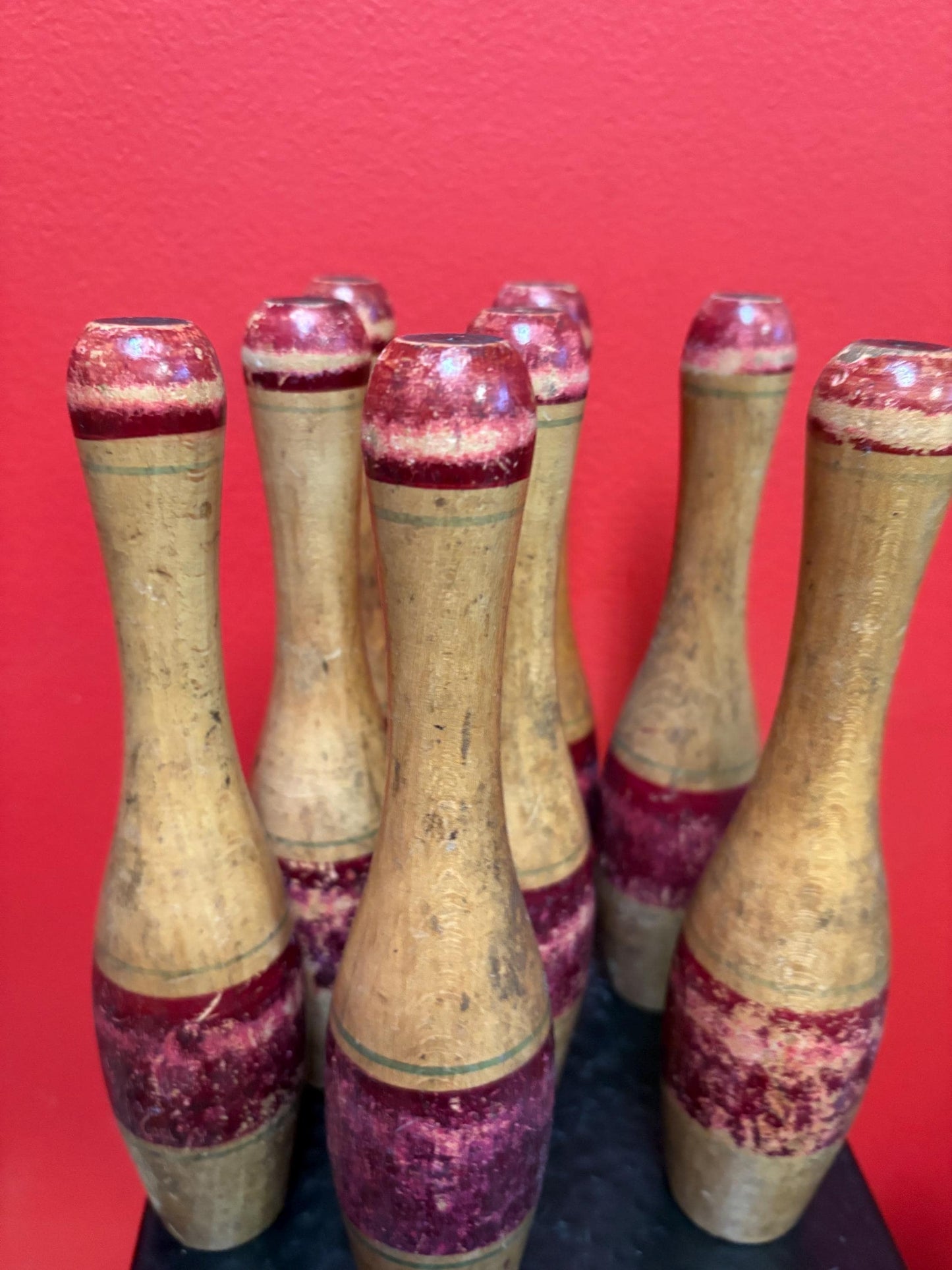amazing rare late 19th century childs bowling skittle game   sticks 8 inch tall  antique condition - wonderful decor