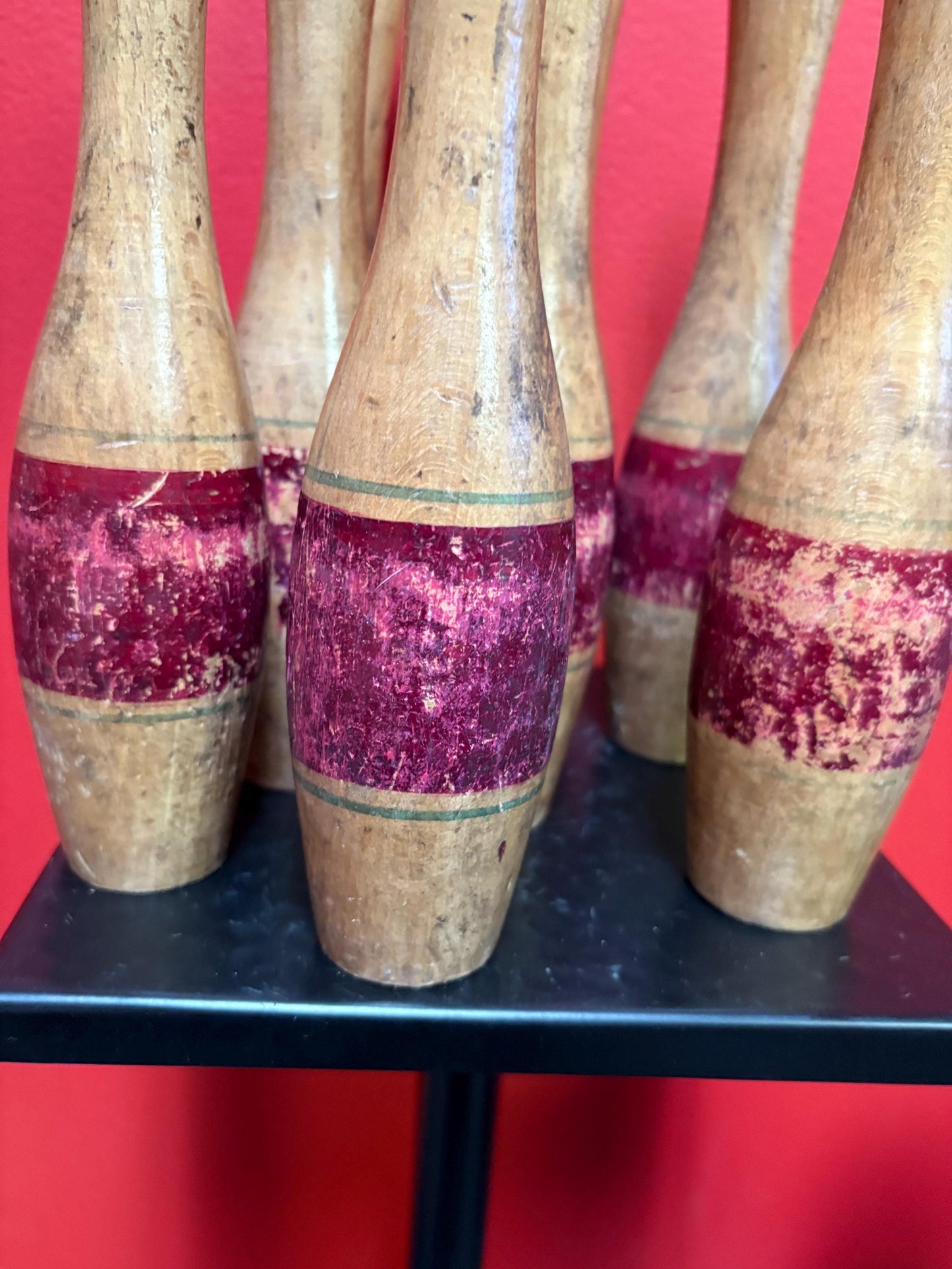 amazing rare late 19th century childs bowling skittle game   sticks 8 inch tall  antique condition - wonderful decor