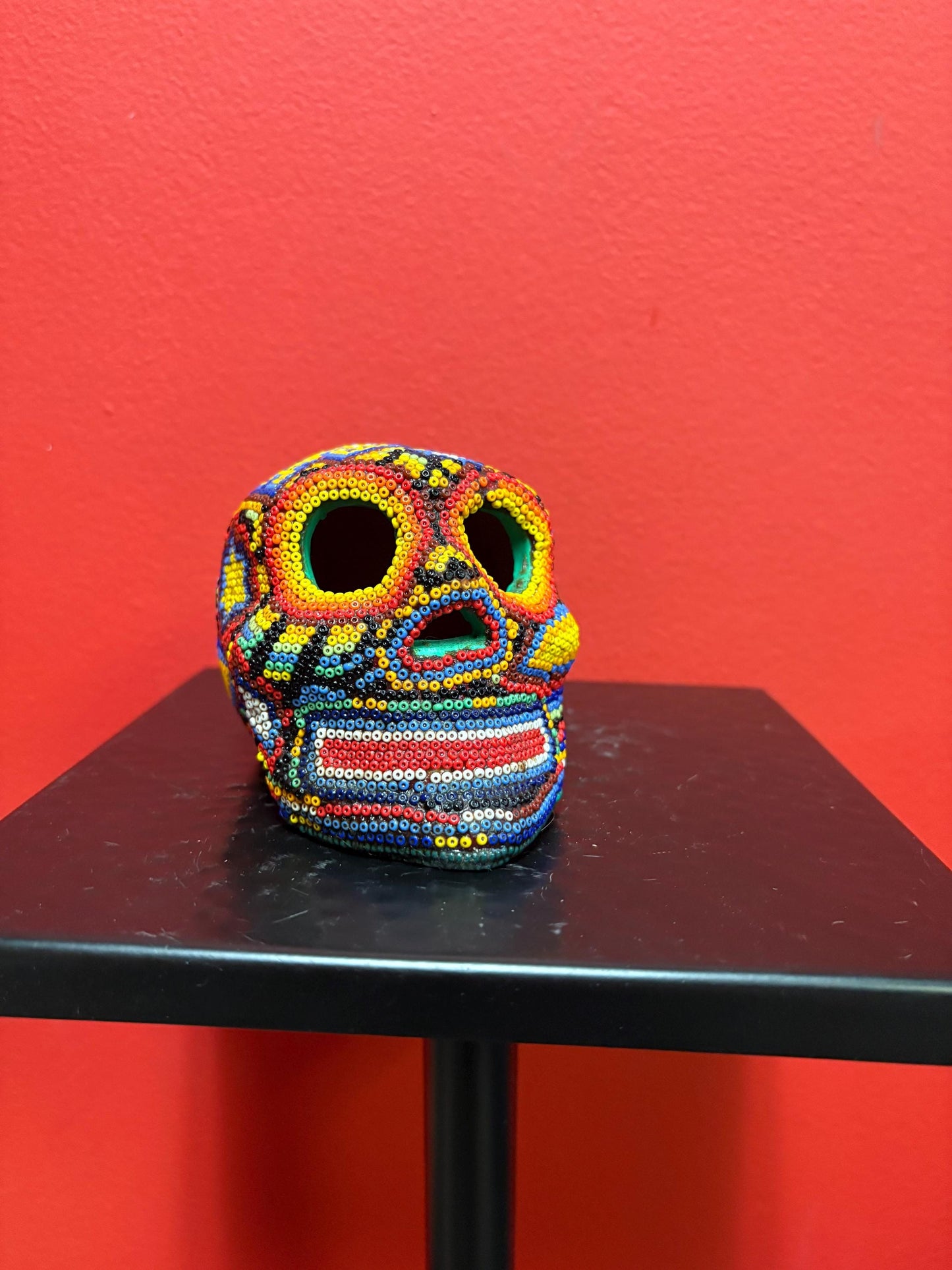Vintage Huichol Mexican beaded skull statue cracked inside - 3 inches high so cool good value RS