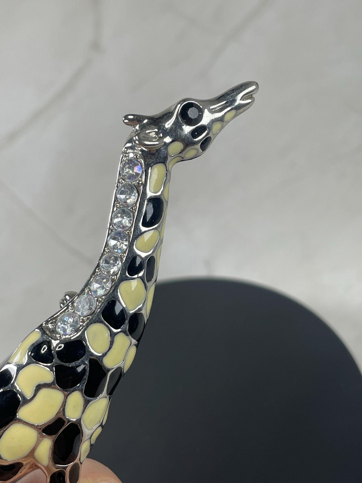 Lovely Large 5 inch Giraffe brooch