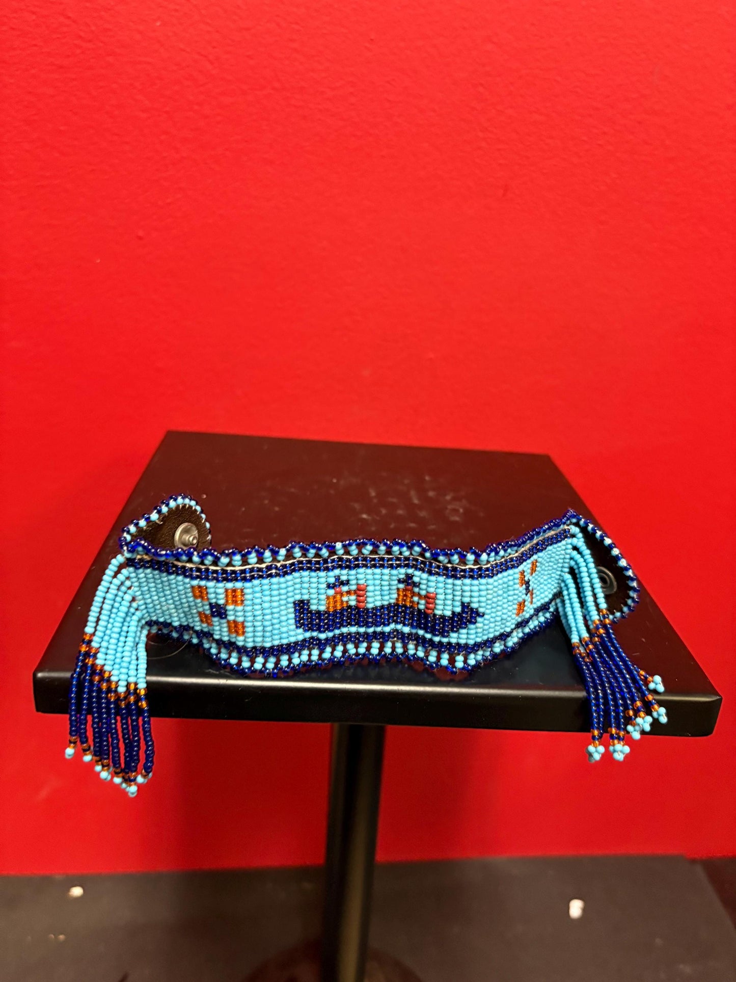 Lovely indigenous first nations beaded 7 inch bracelet  great condition and detail ready to wear- perfect gift