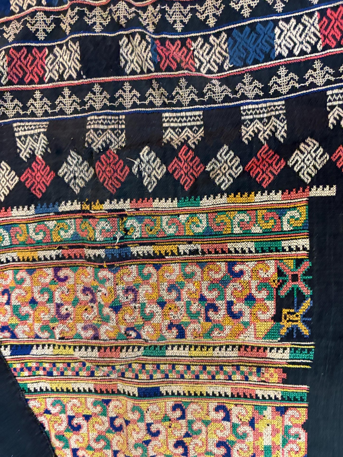 Beautiful 28 x 18 wide Asian handwoven textile super quality and great value