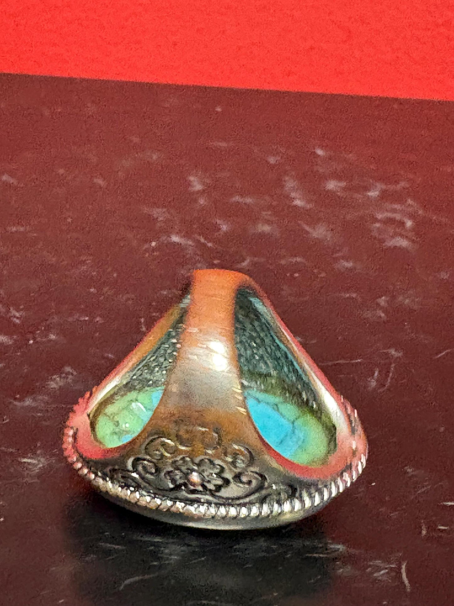 Lovely silver metal and turquoise ring - great look size 6 not valuable low price