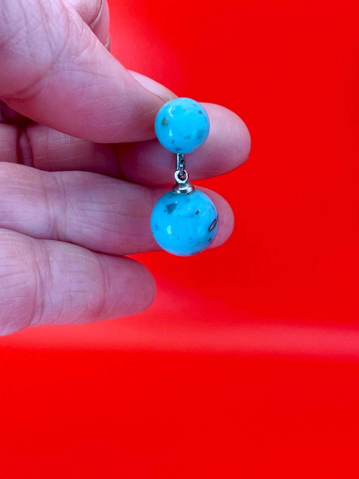 Pair of lovely Blue Bead screw on earrings great value