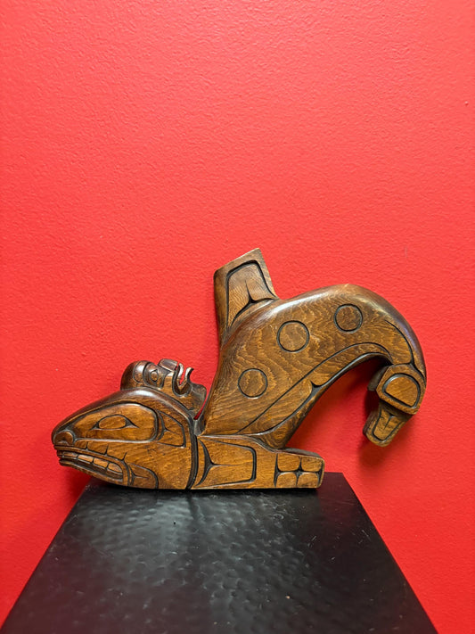 High-quality 15 x 4 indigenous first nation Pacific Northwest Coast signed  Stan Hunt killer whale transformation plaque needs hanger -RS