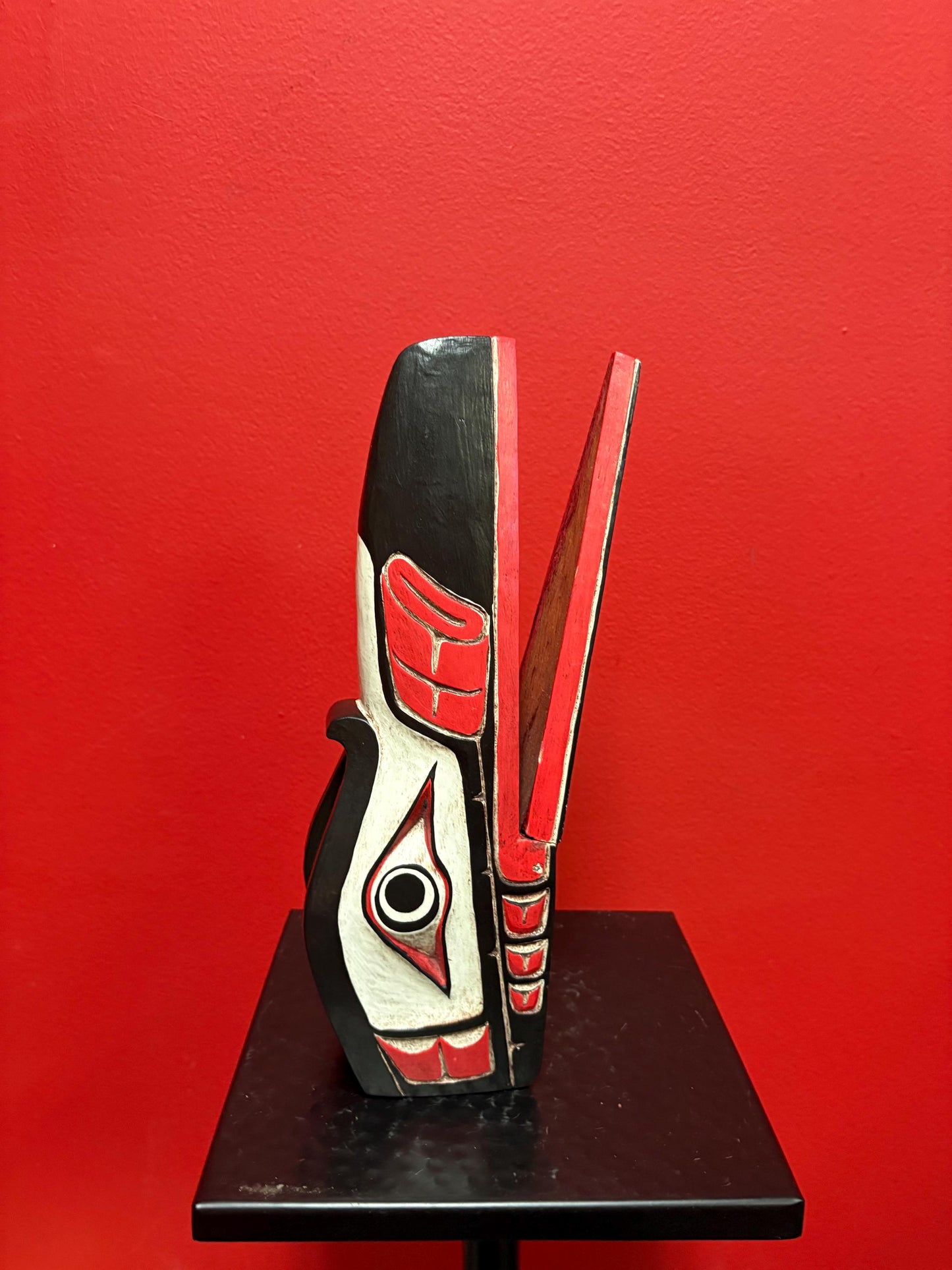 Wonderful indigenous first nation pacific north West Coast 11 x 3 1/2 high clapper mask by Artie george amazing quality and detail - wow