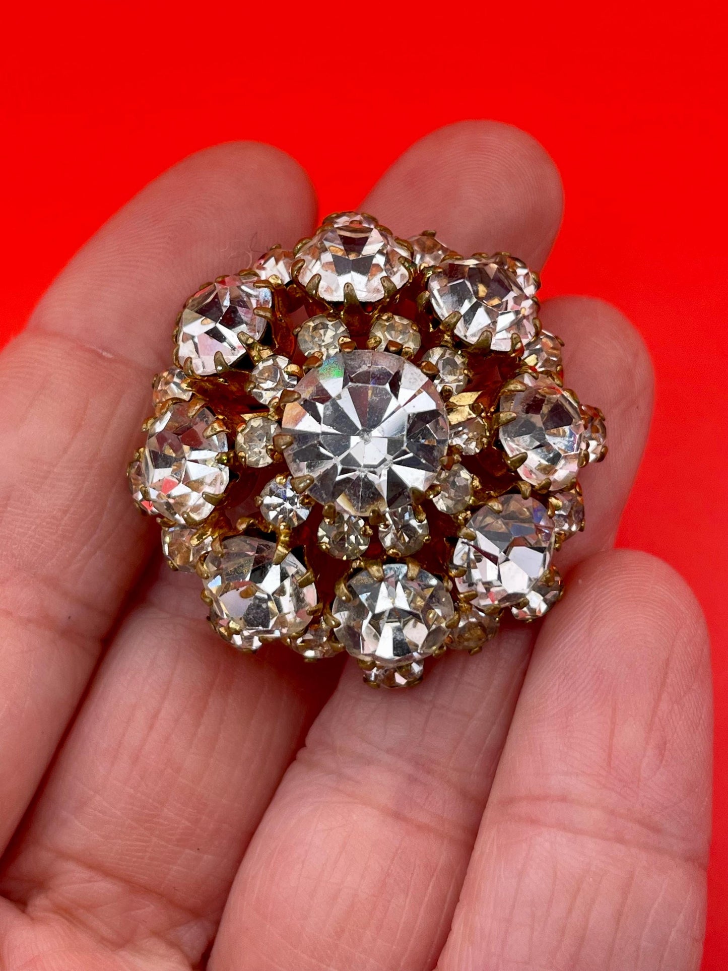 A Beautiful 1.25 inch Gold-tone and Rhinestone Brooch